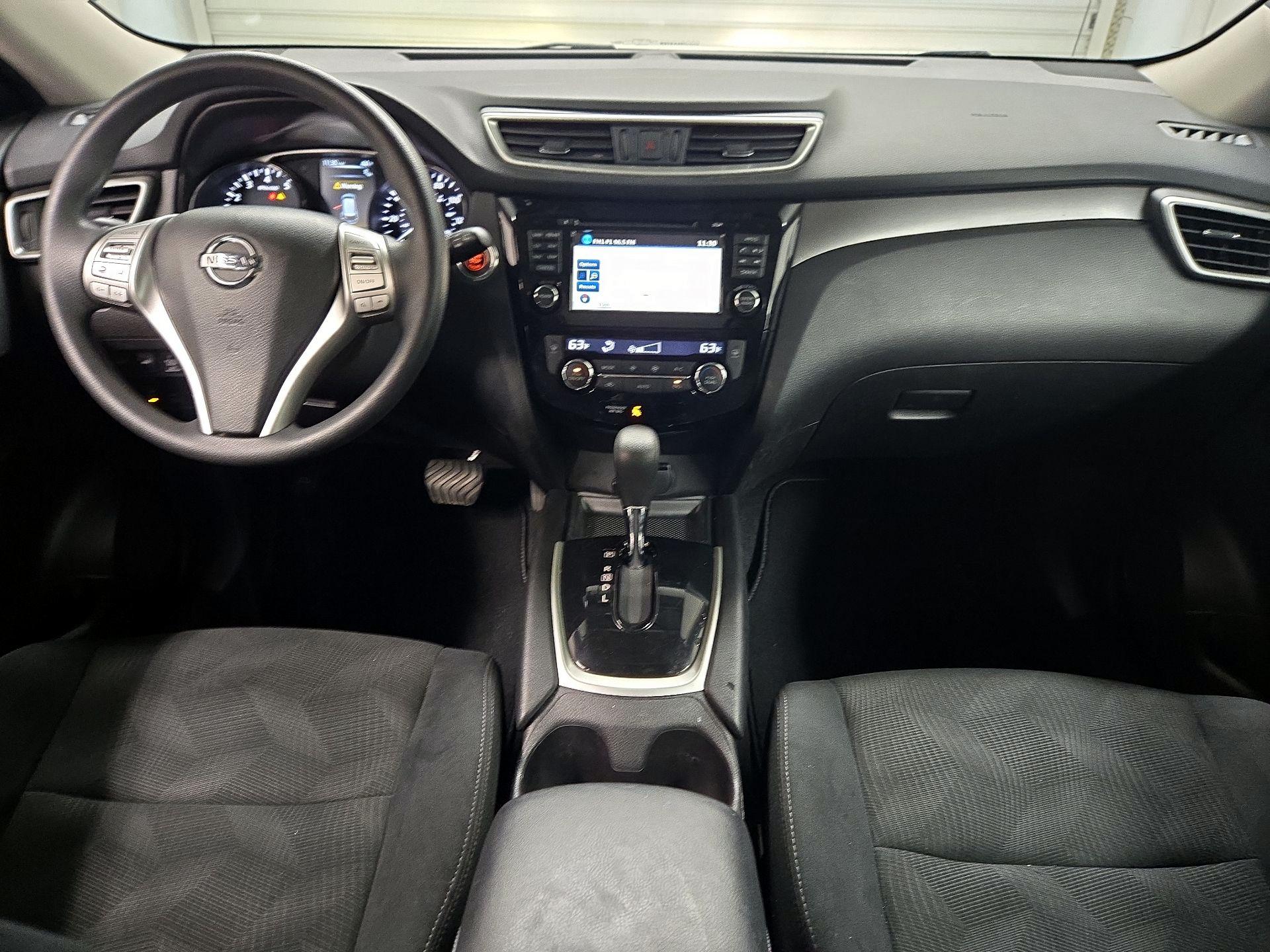 Thumbnail: 2016 Nissan Rogue - 9