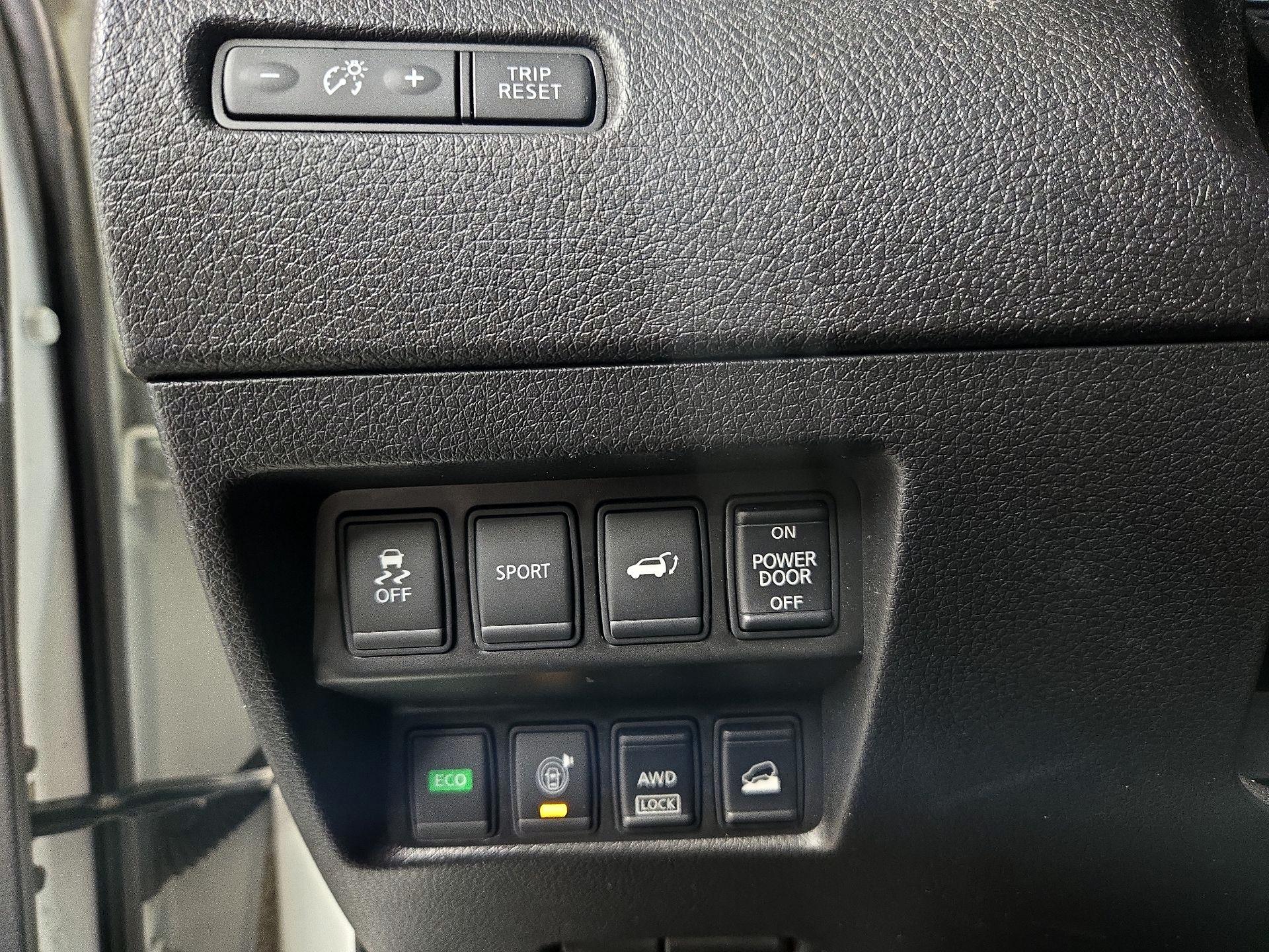 Thumbnail: 2016 Nissan Rogue - 13