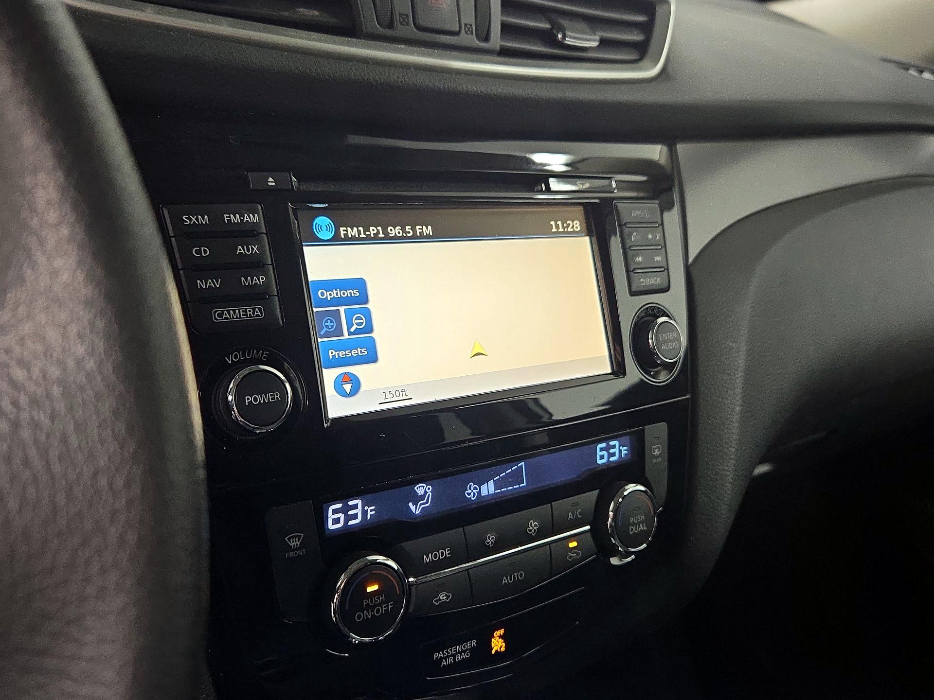 Thumbnail: 2016 Nissan Rogue - 14