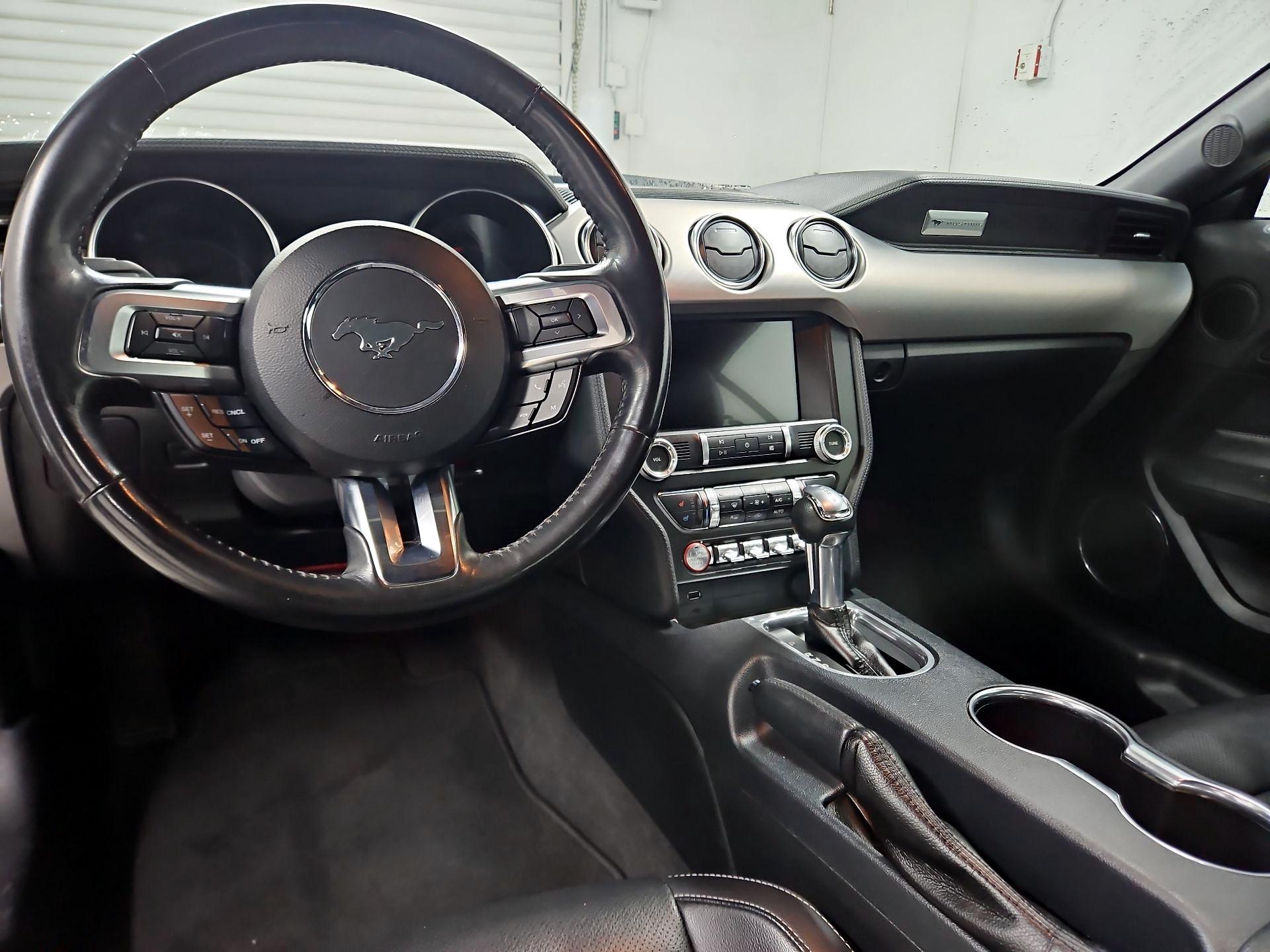 Thumbnail: 2022 Ford Mustang - 9