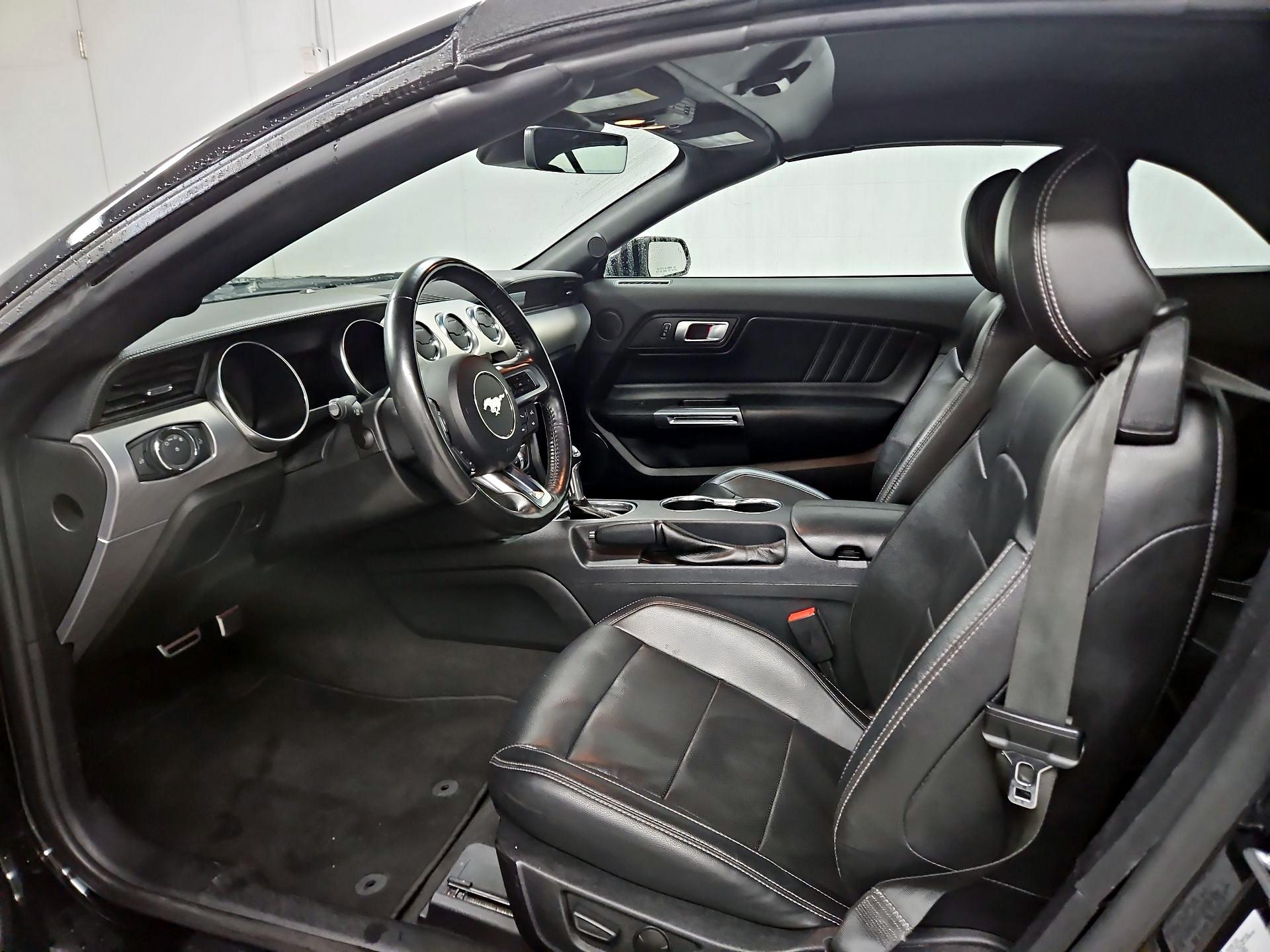 Thumbnail: 2022 Ford Mustang - 11