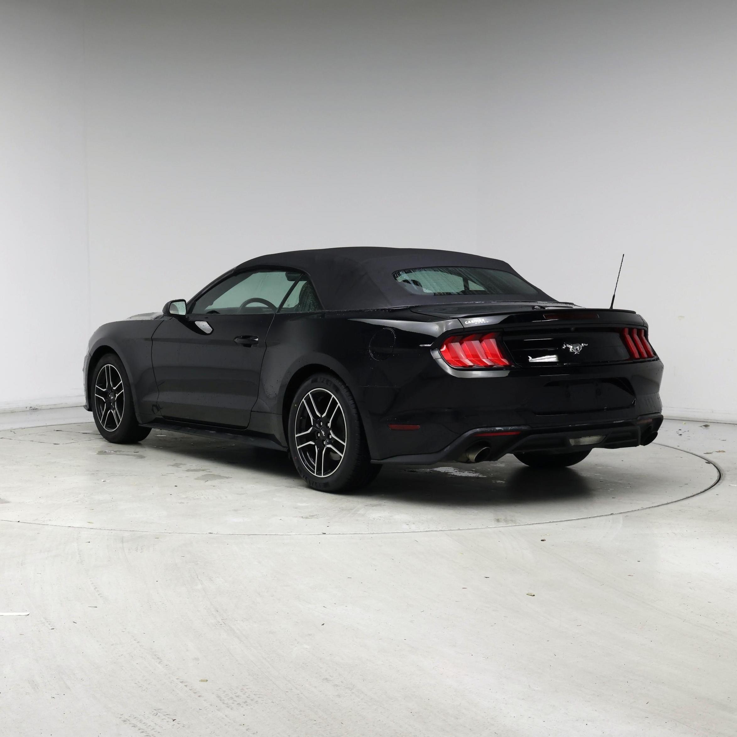 Thumbnail: 2022 Ford Mustang - 2