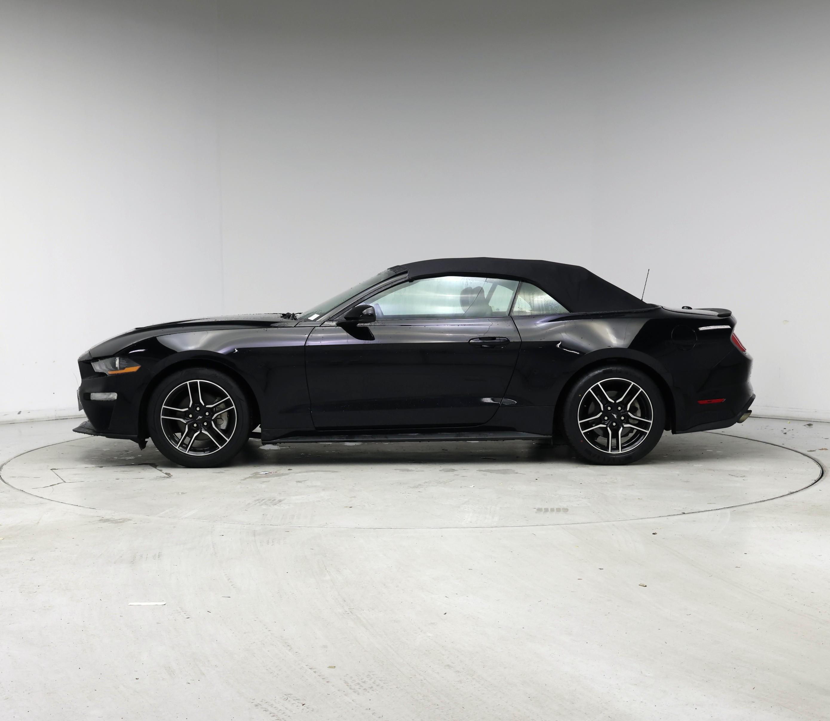 Thumbnail: 2022 Ford Mustang - 3