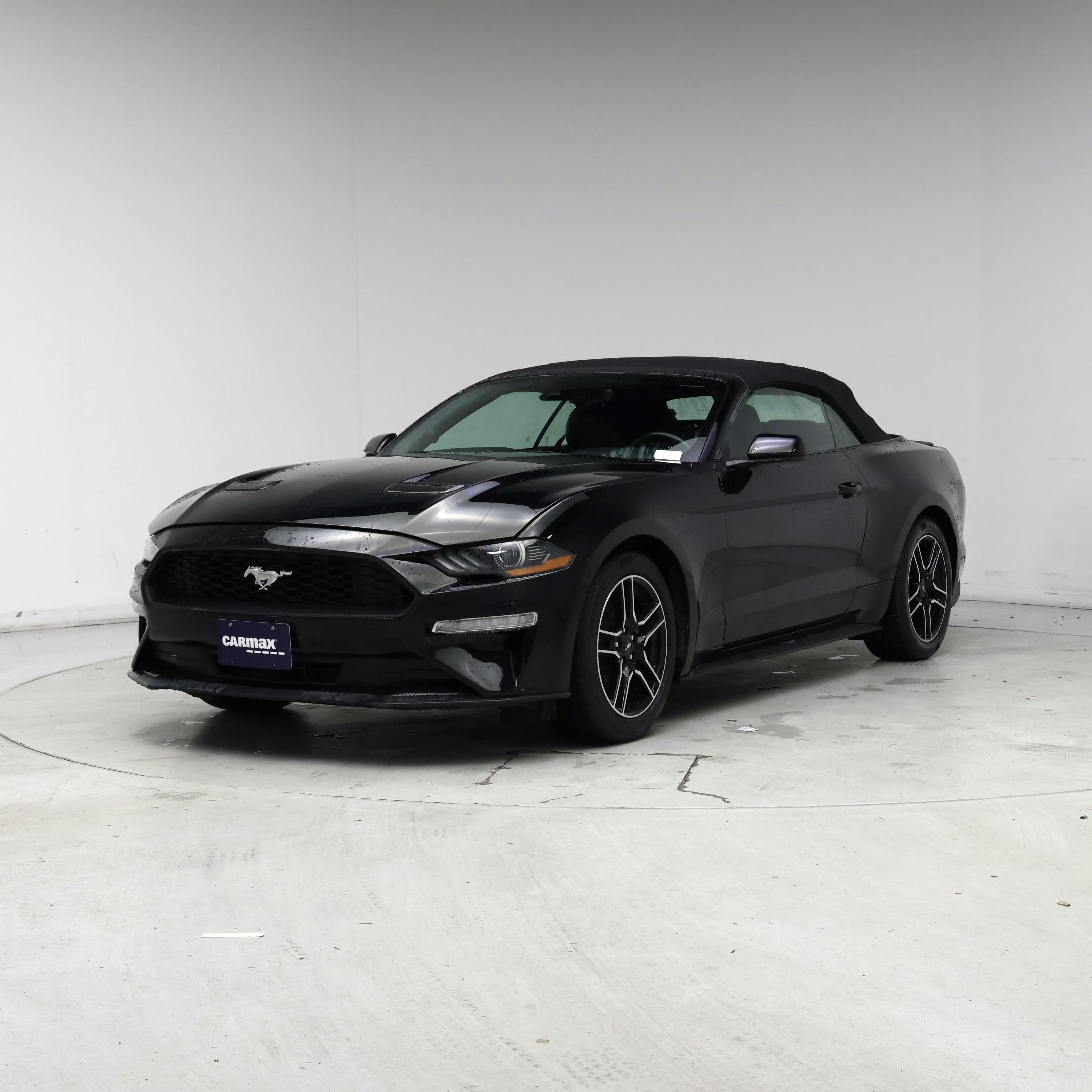 Thumbnail: 2022 Ford Mustang - 4