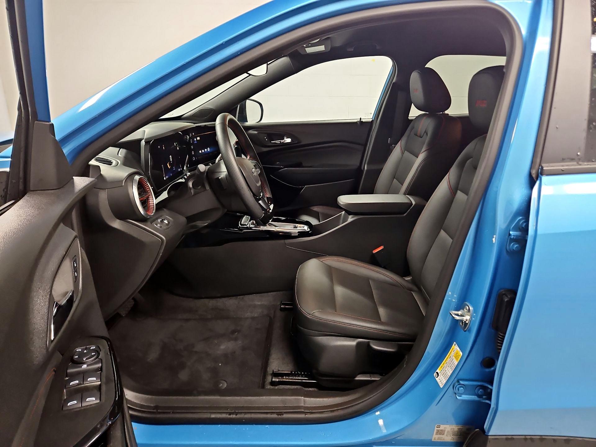 Thumbnail: 2025 Chevrolet Trax - 11