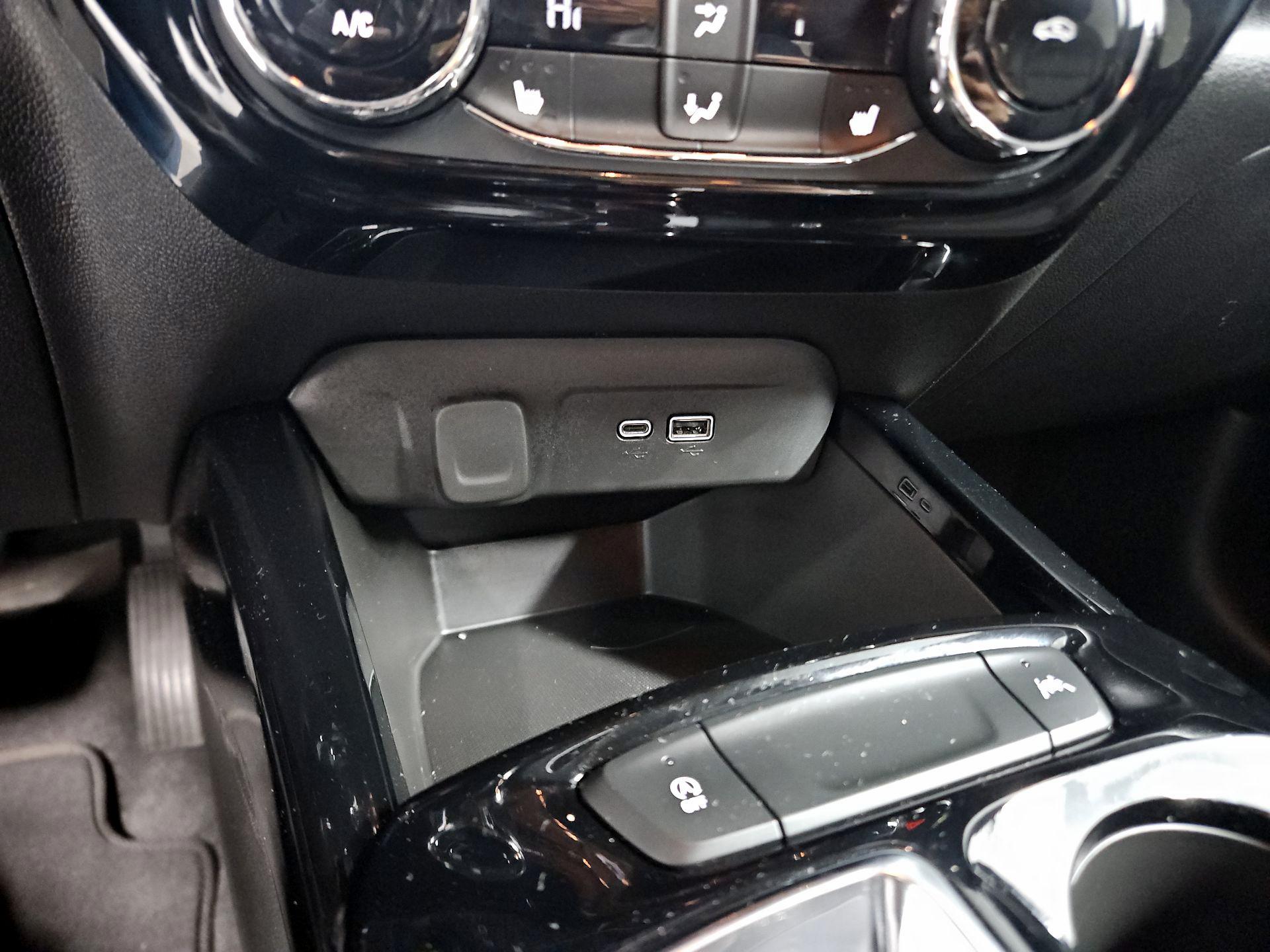 Thumbnail: 2025 Chevrolet Trax - 18