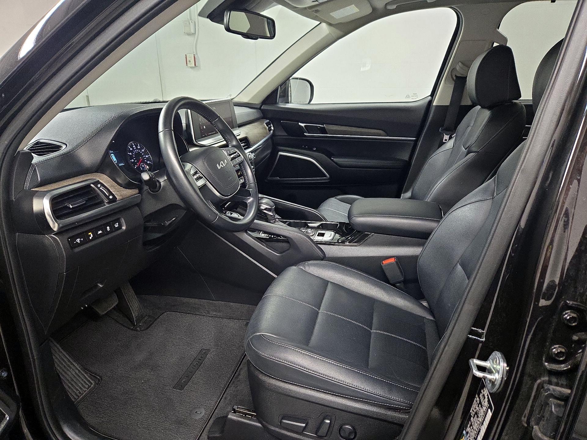 Thumbnail: 2022 Kia Telluride - 11