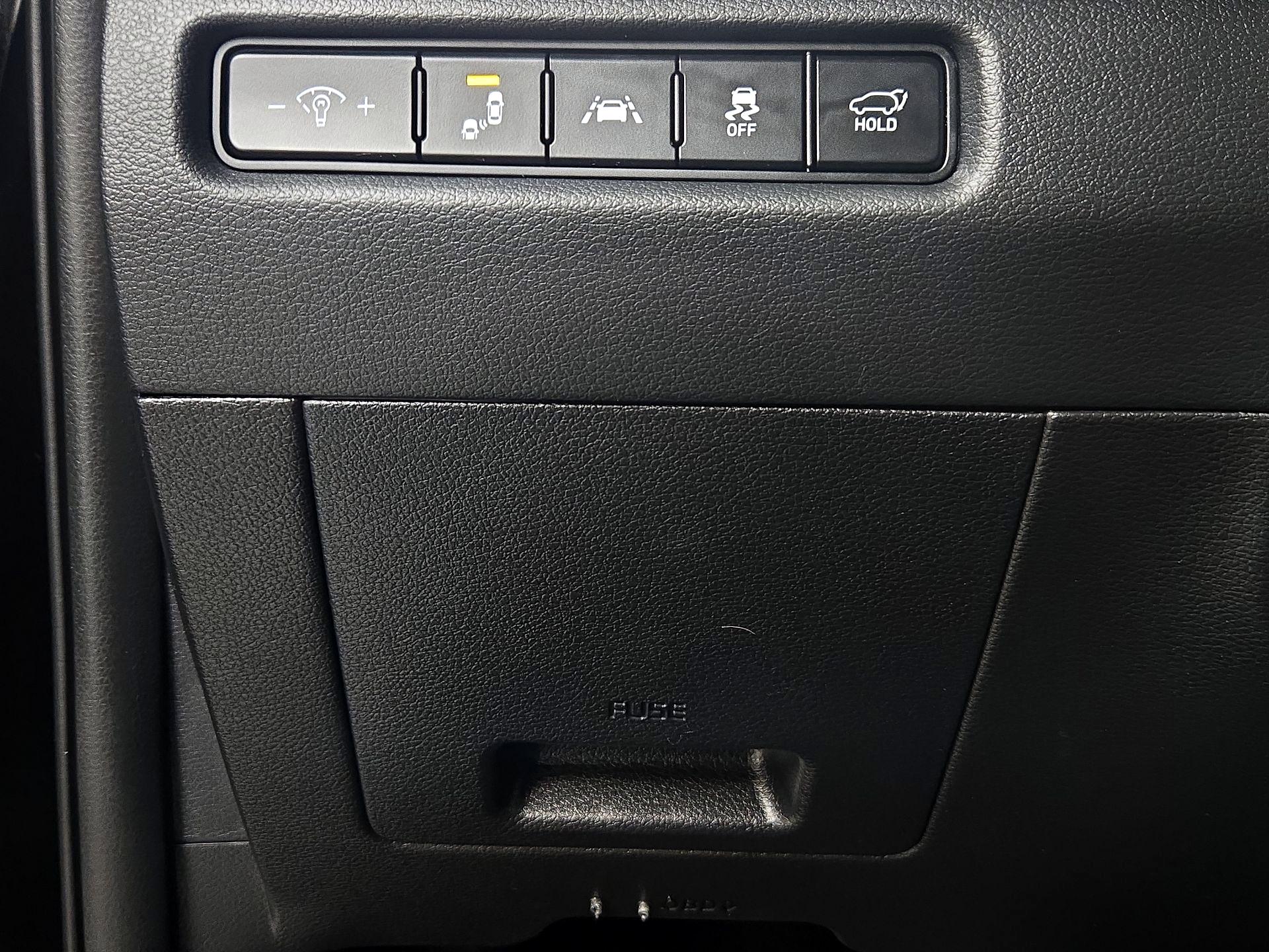 Thumbnail: 2022 Kia Telluride - 13