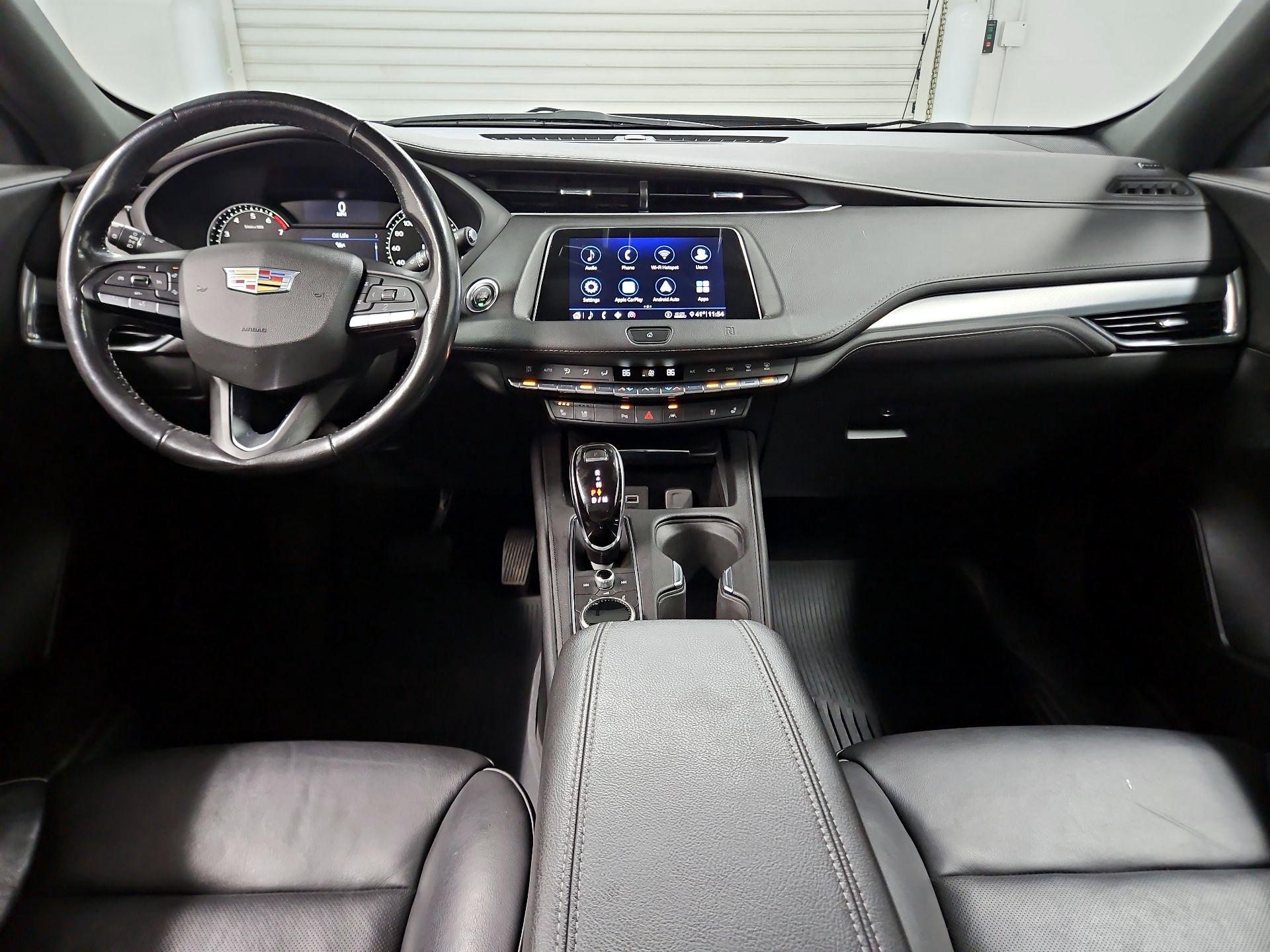 Thumbnail: 2020 Cadillac XT4 - 9