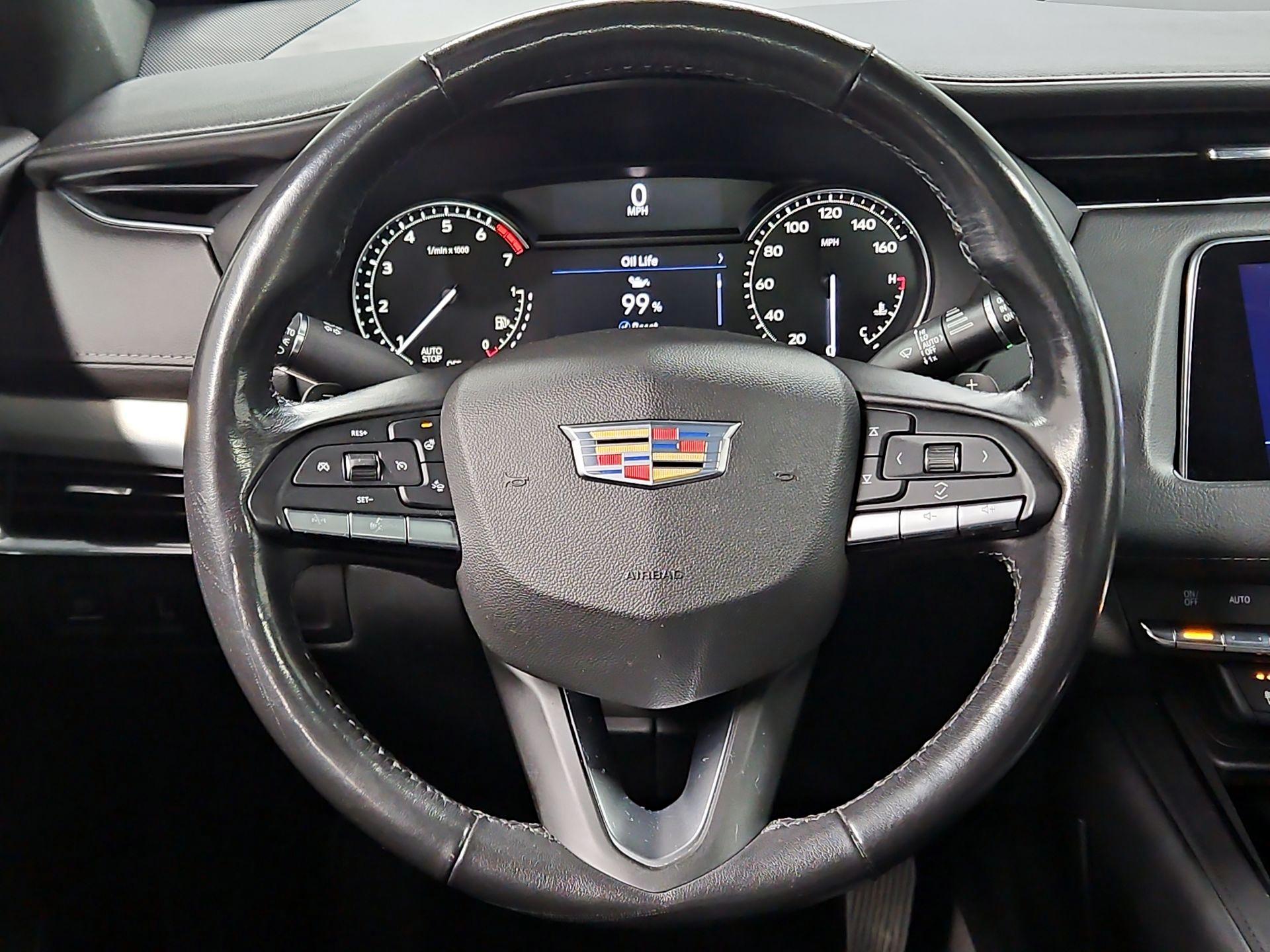 Thumbnail: 2020 Cadillac XT4 - 10