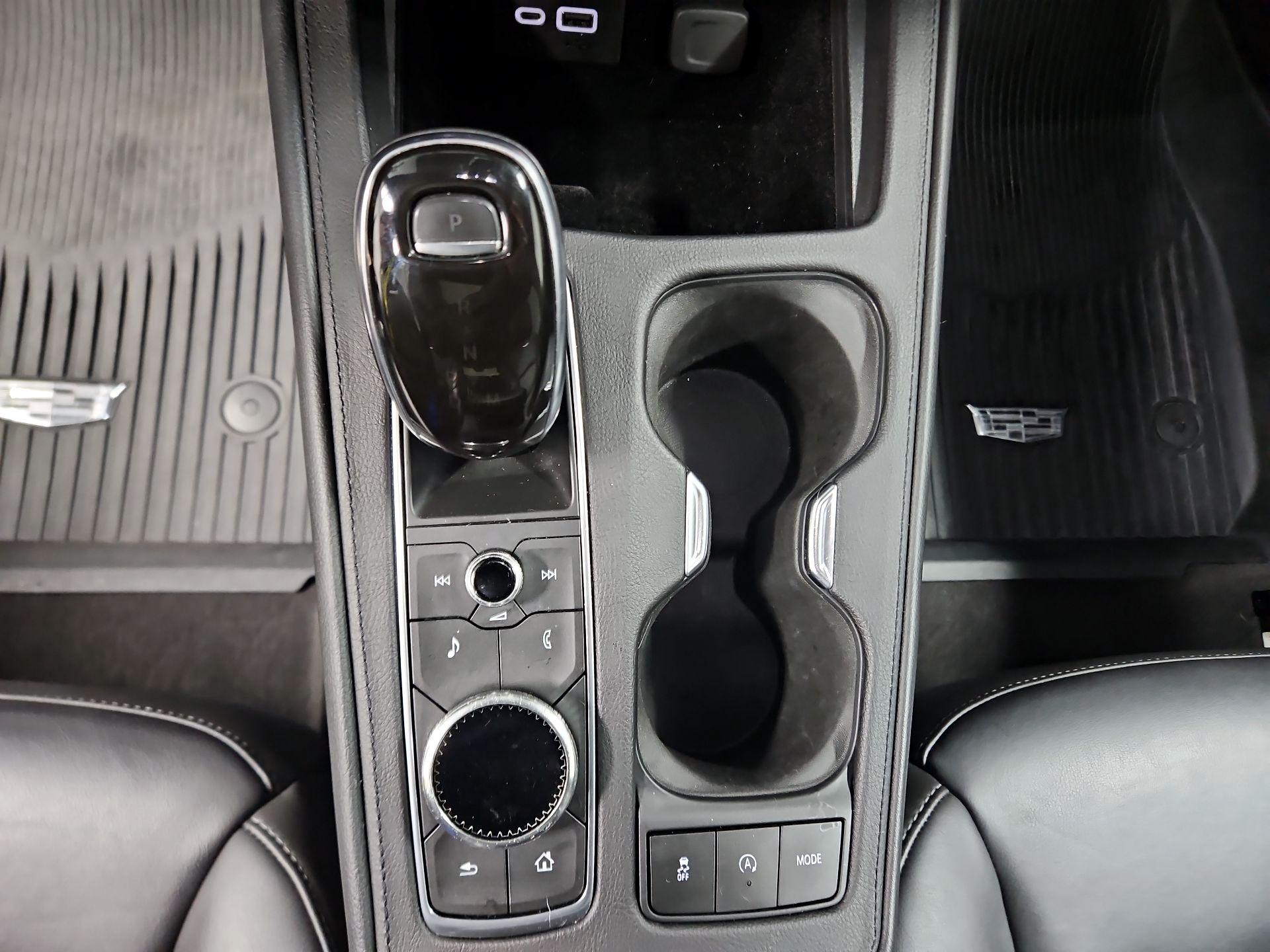 Thumbnail: 2020 Cadillac XT4 - 17