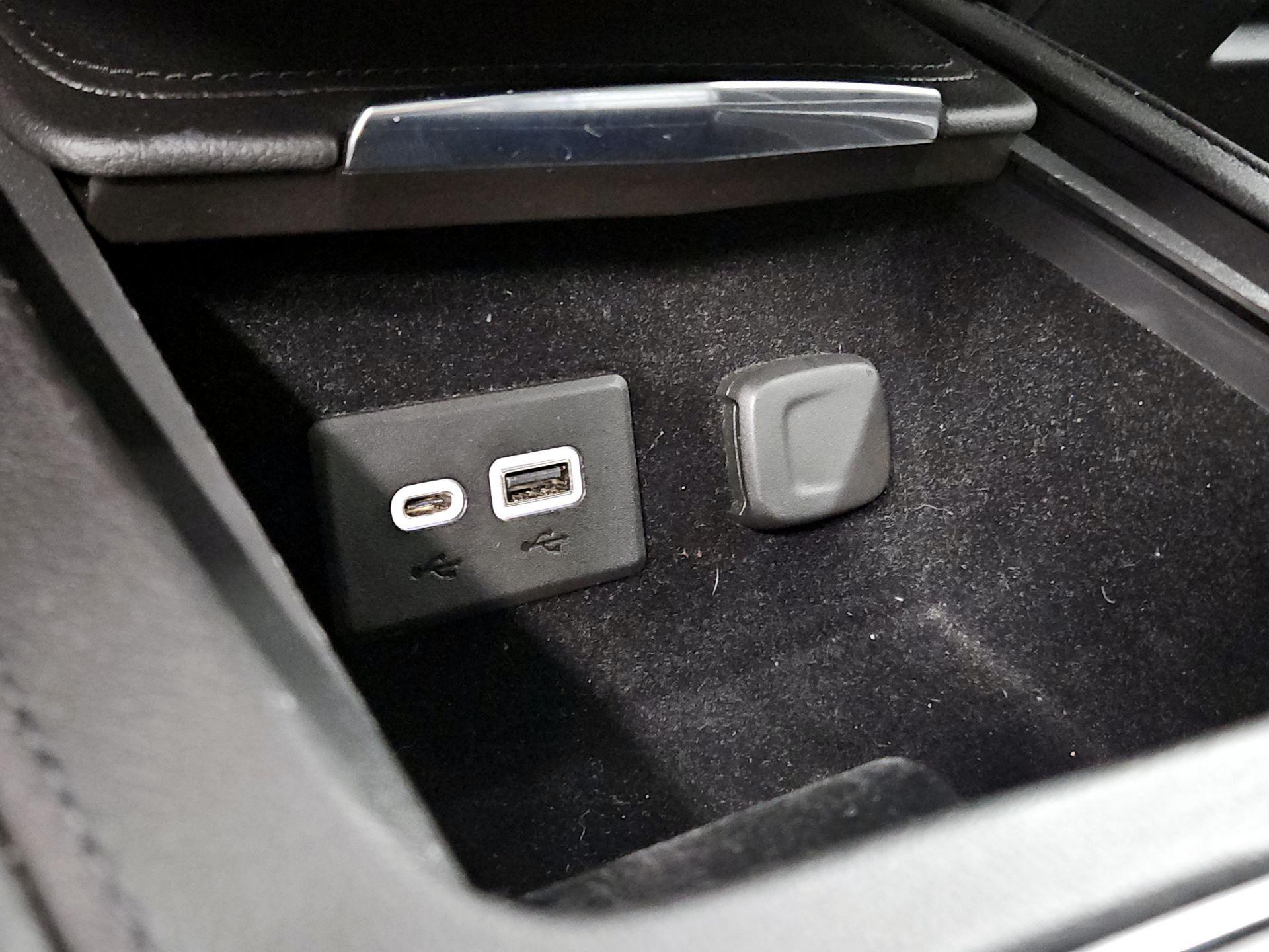 Thumbnail: 2020 Cadillac XT4 - 18