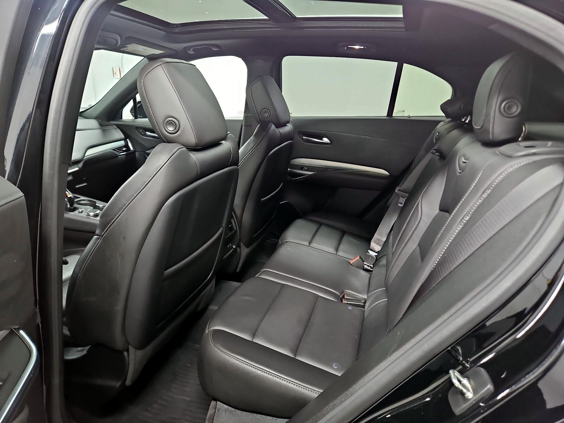 Thumbnail: 2020 Cadillac XT4 - 20