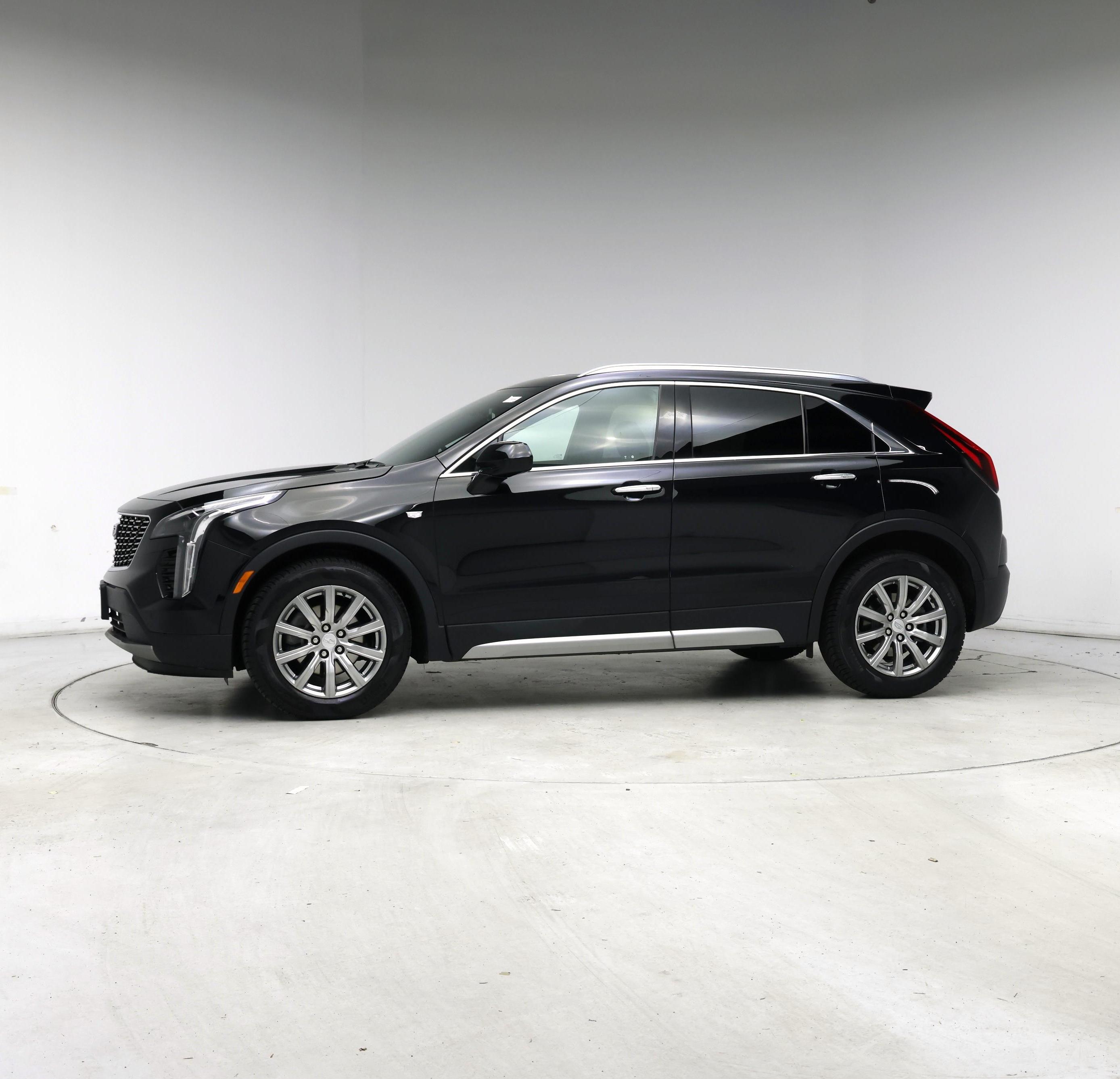 Thumbnail: 2020 Cadillac XT4 - 3