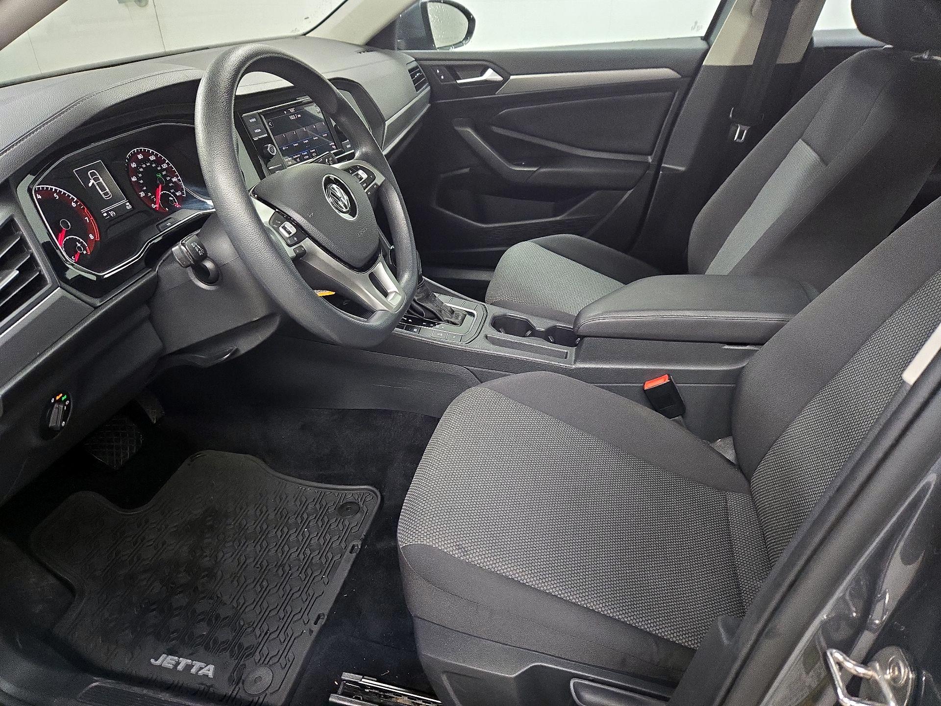 Thumbnail: 2020 Volkswagen Jetta - 11