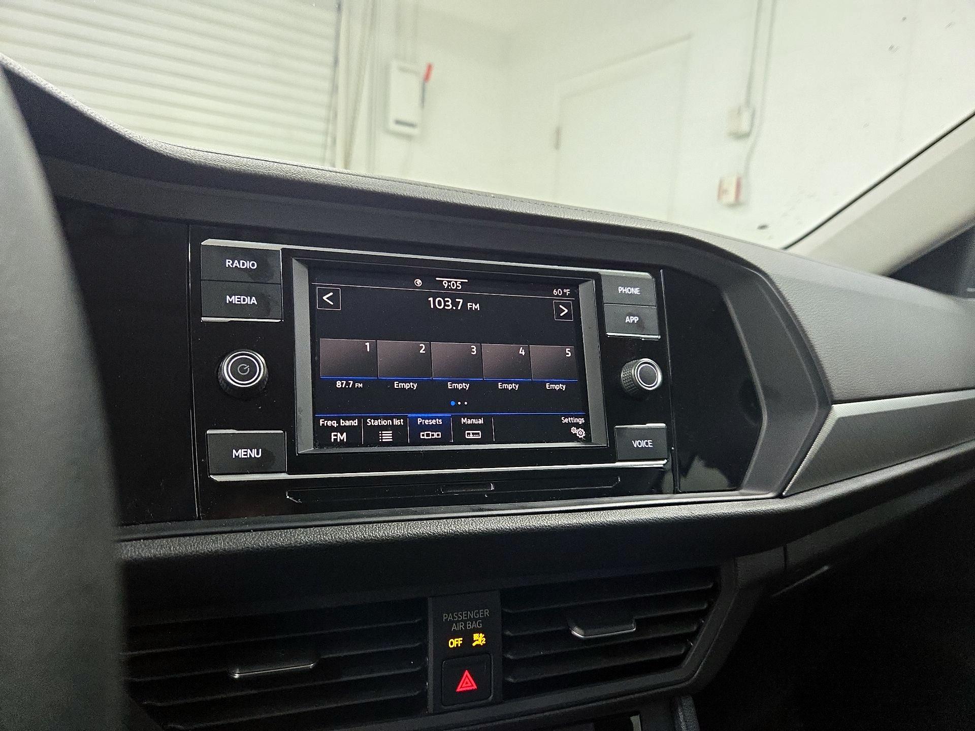 Thumbnail: 2020 Volkswagen Jetta - 15