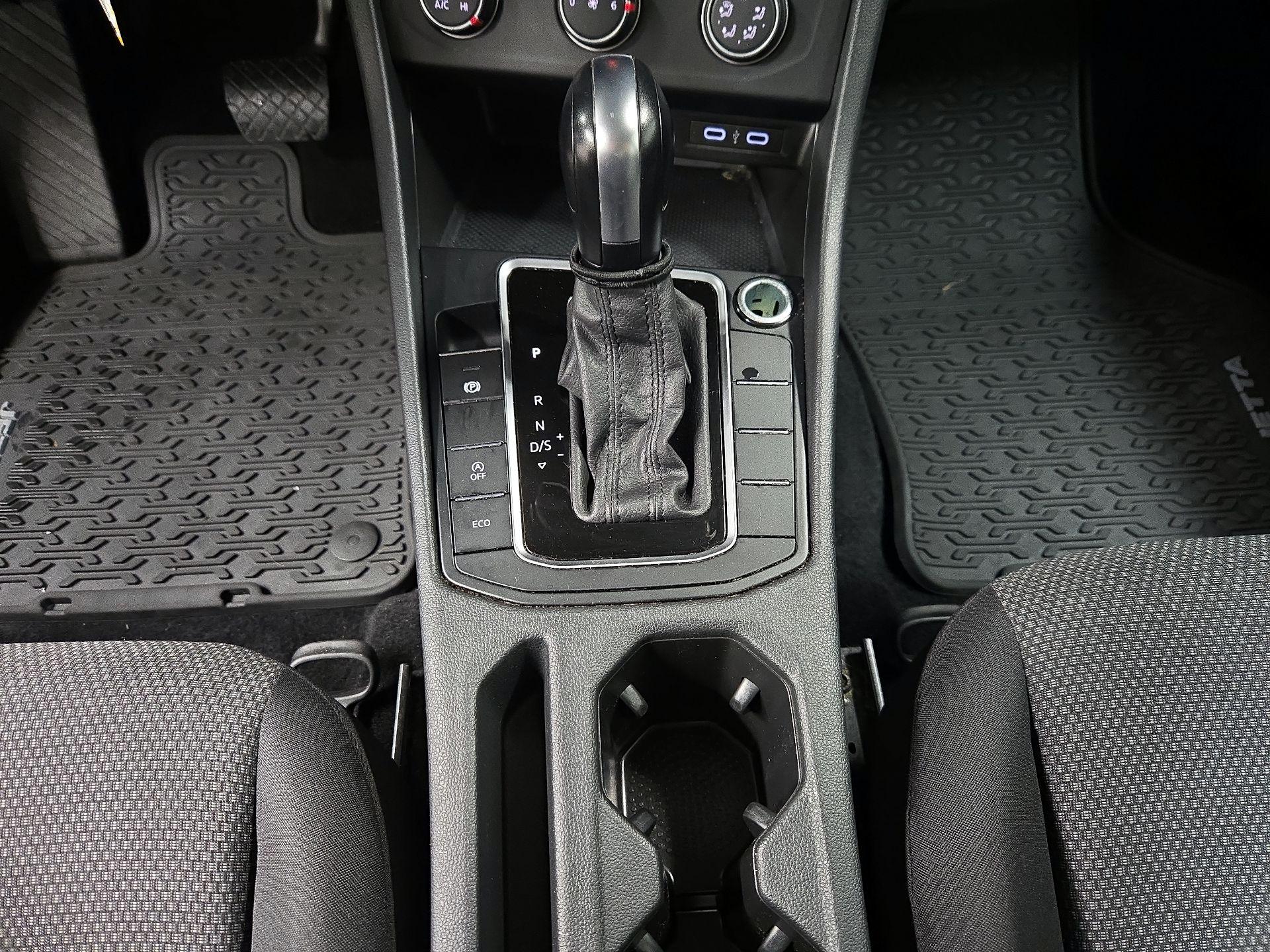 Thumbnail: 2020 Volkswagen Jetta - 17