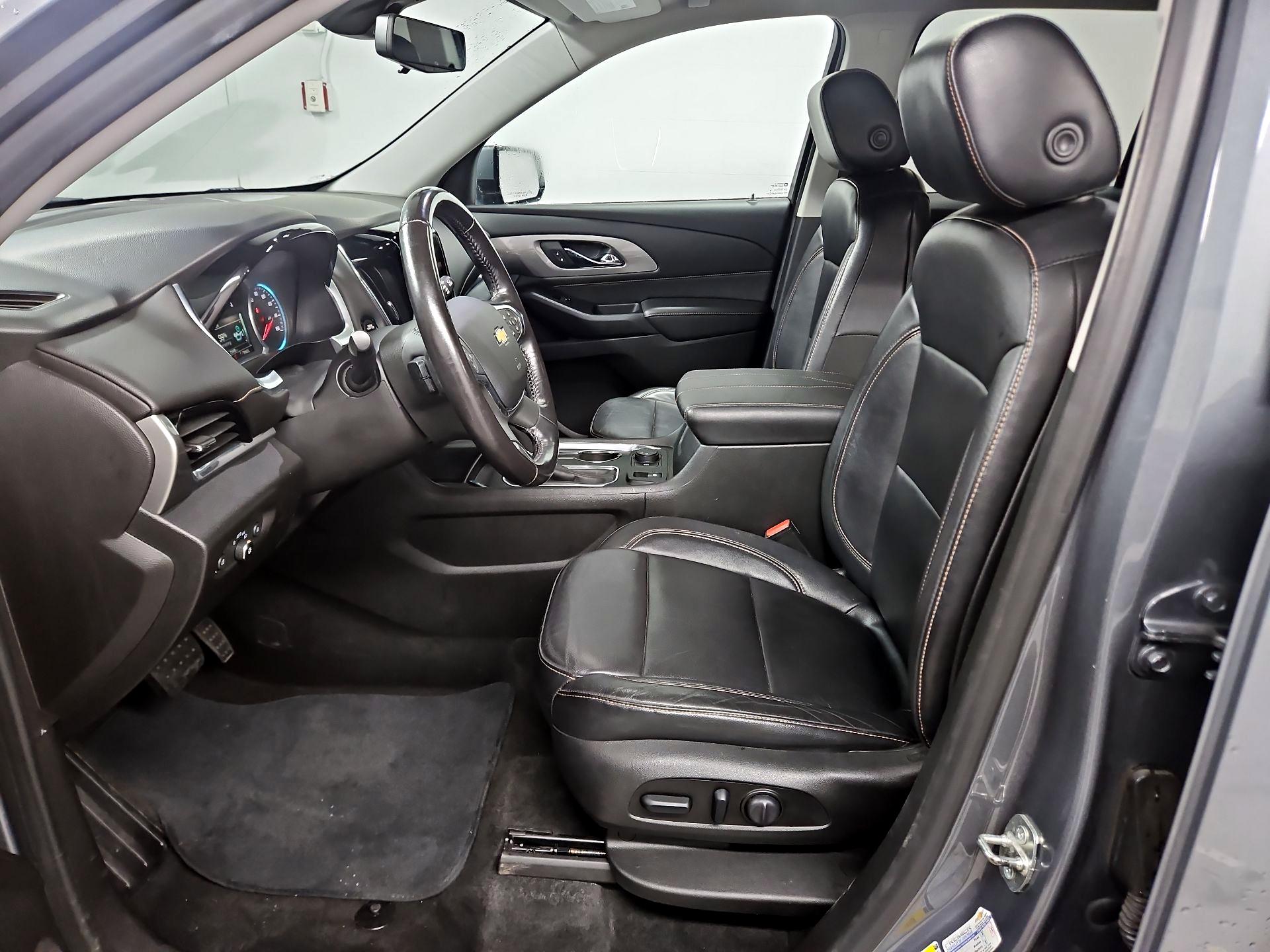 Thumbnail: 2018 Chevrolet Traverse - 11