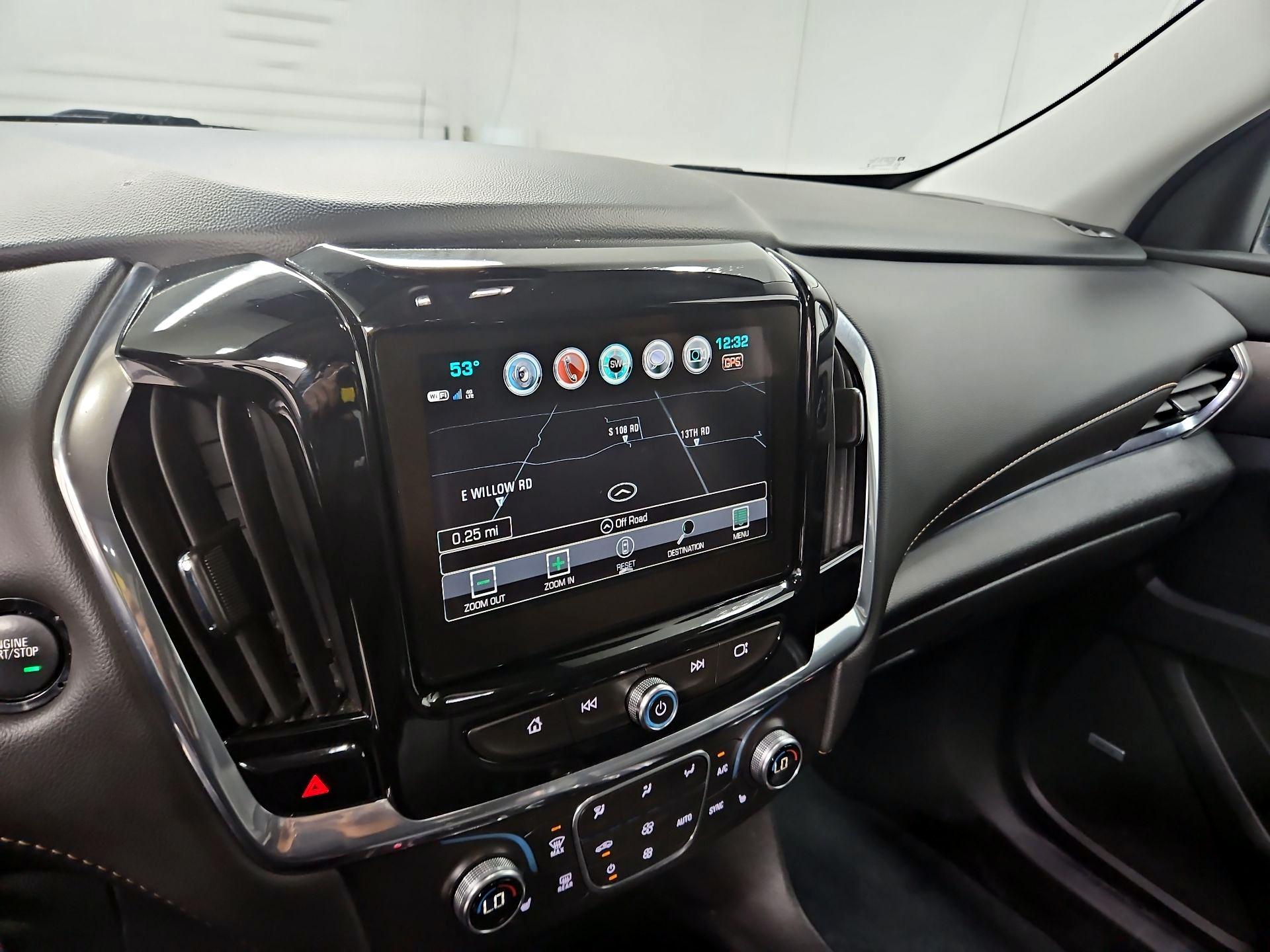 Thumbnail: 2018 Chevrolet Traverse - 14