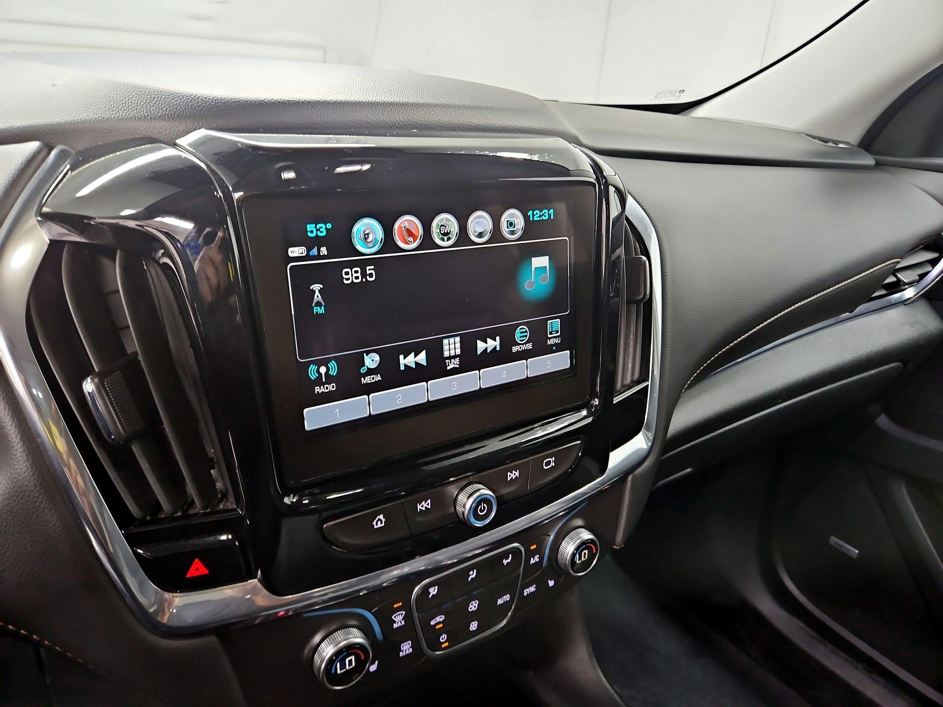 Thumbnail: 2018 Chevrolet Traverse - 16