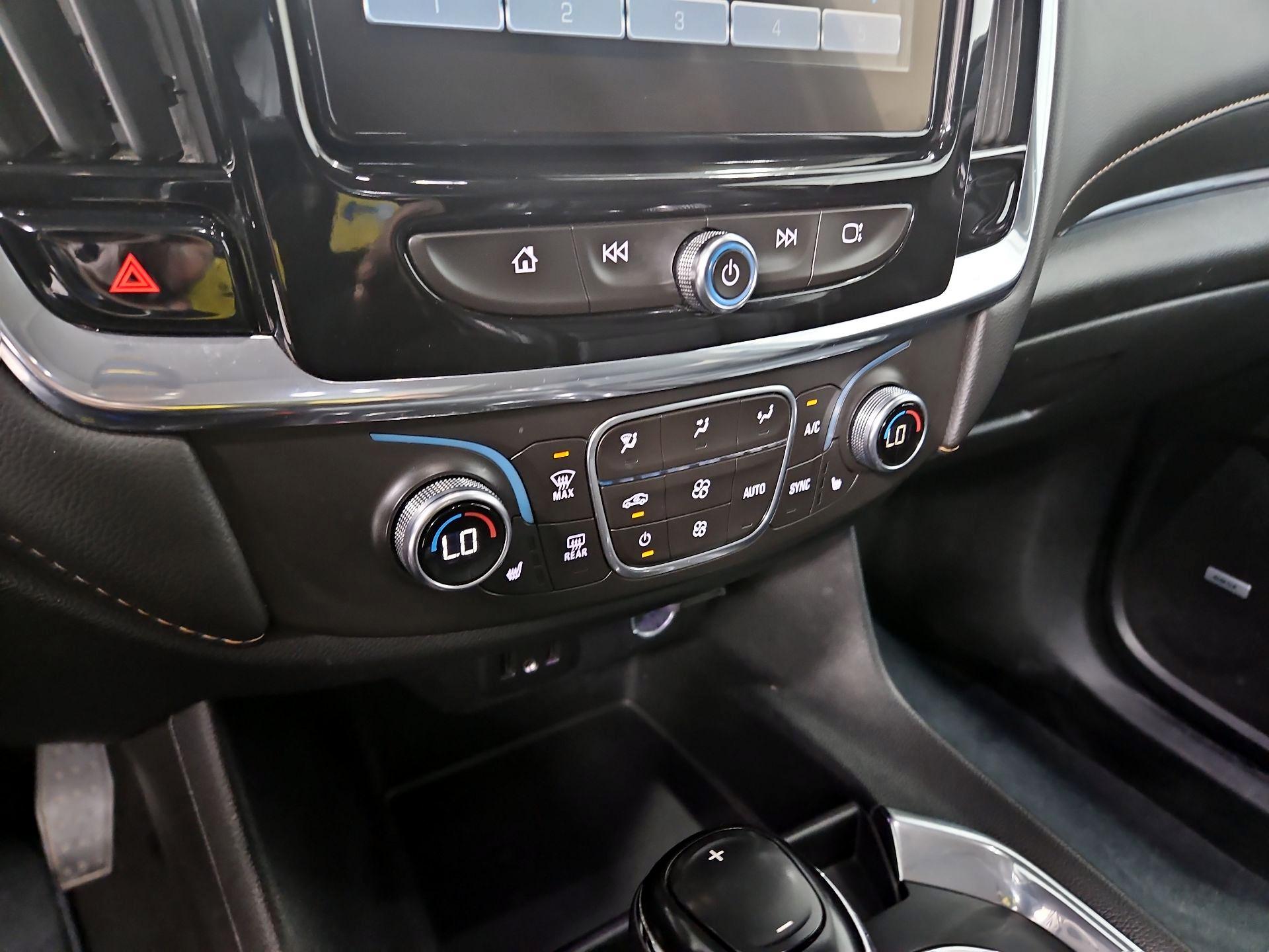 Thumbnail: 2018 Chevrolet Traverse - 17