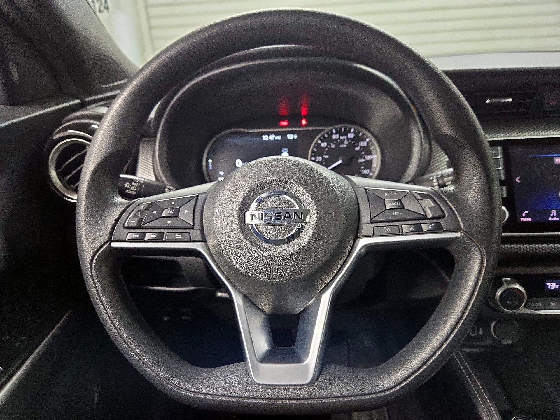 Thumbnail: 2018 Nissan Kicks - 10