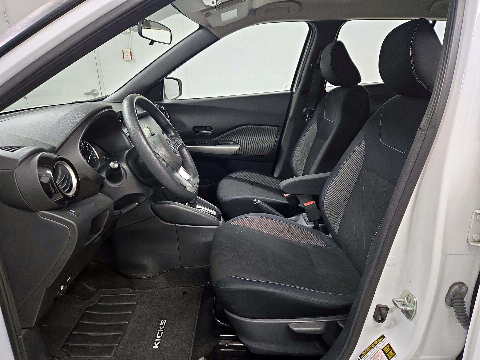 Thumbnail: 2018 Nissan Kicks - 11