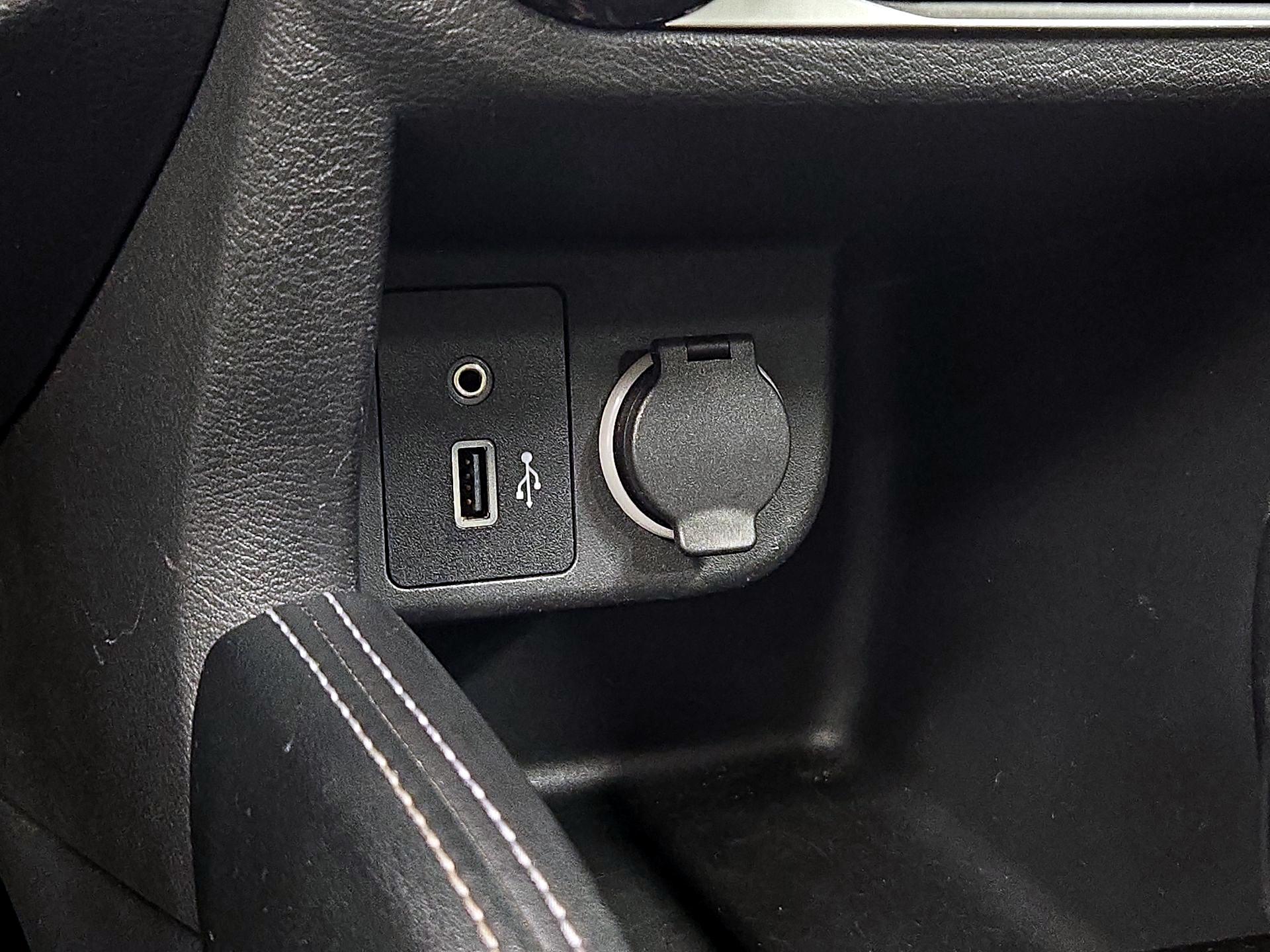 Thumbnail: 2018 Nissan Kicks - 18