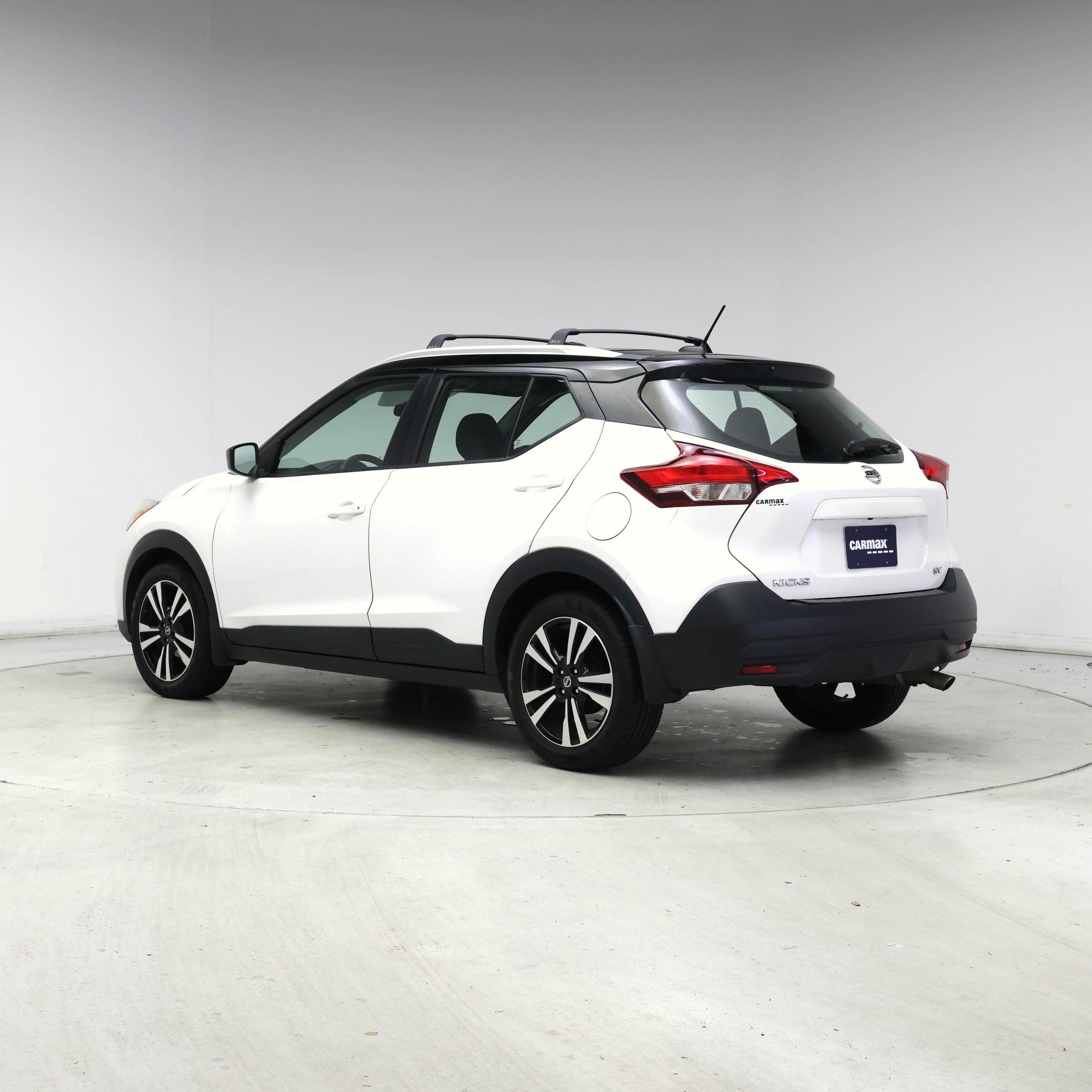 Thumbnail: 2018 Nissan Kicks - 2