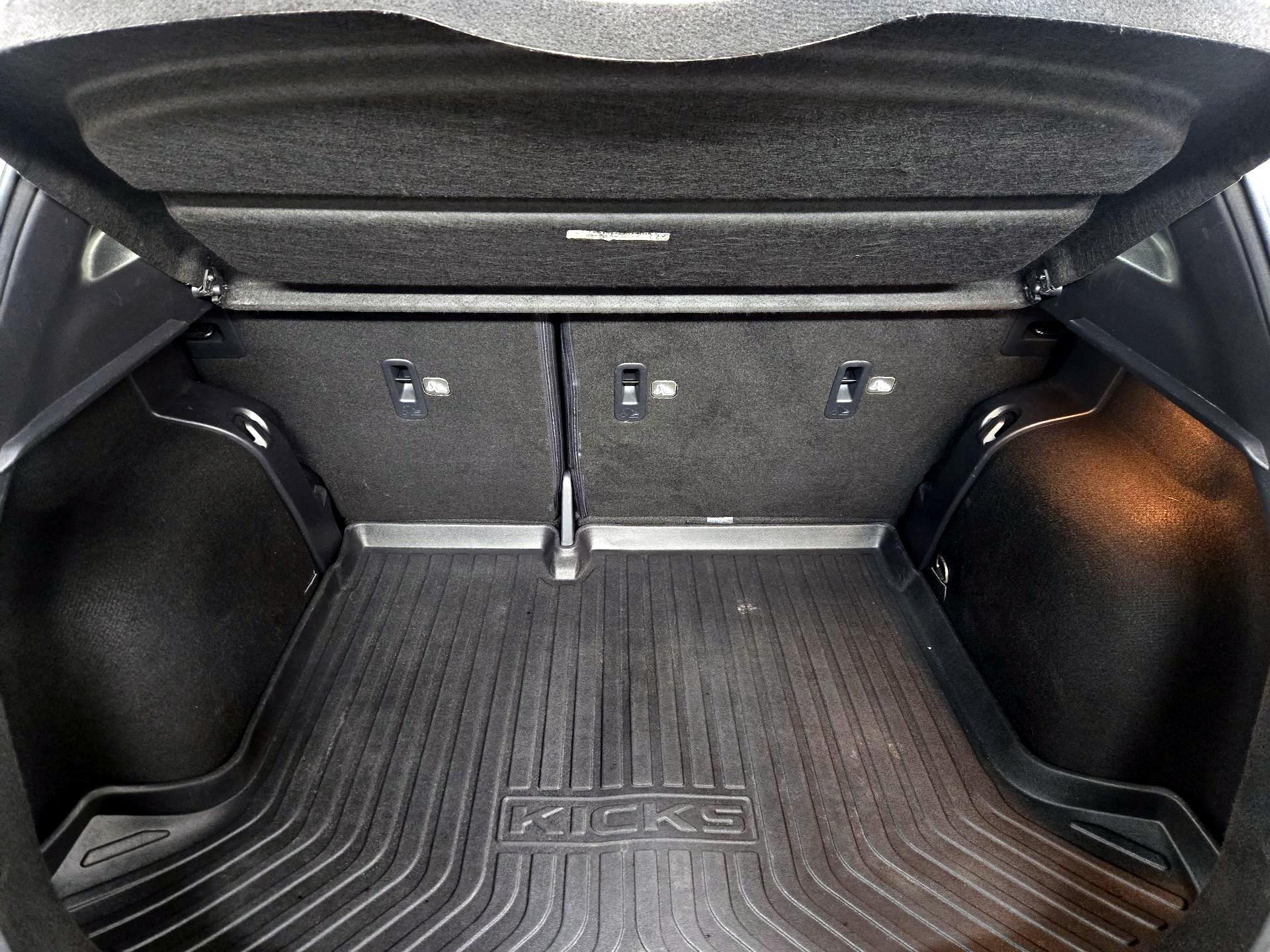 Thumbnail: 2018 Nissan Kicks - 20