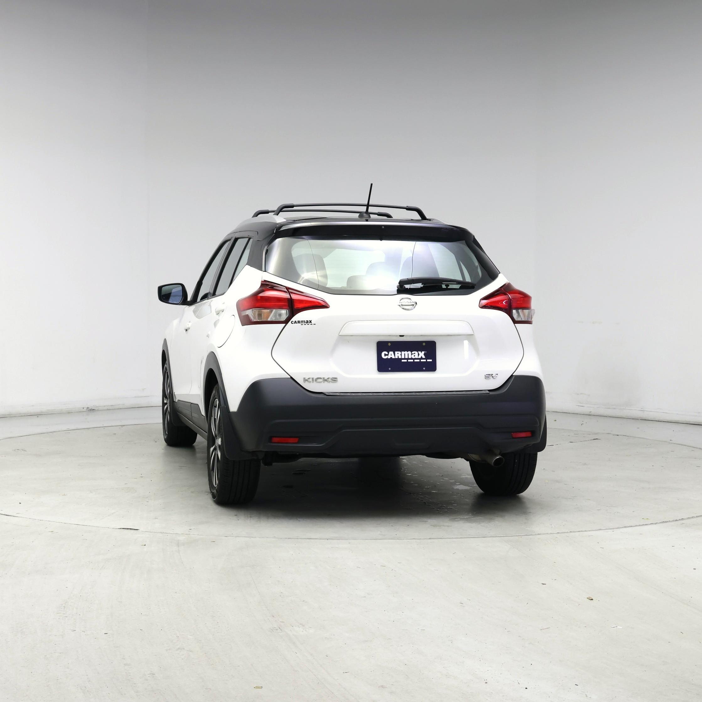 Thumbnail: 2018 Nissan Kicks - 6