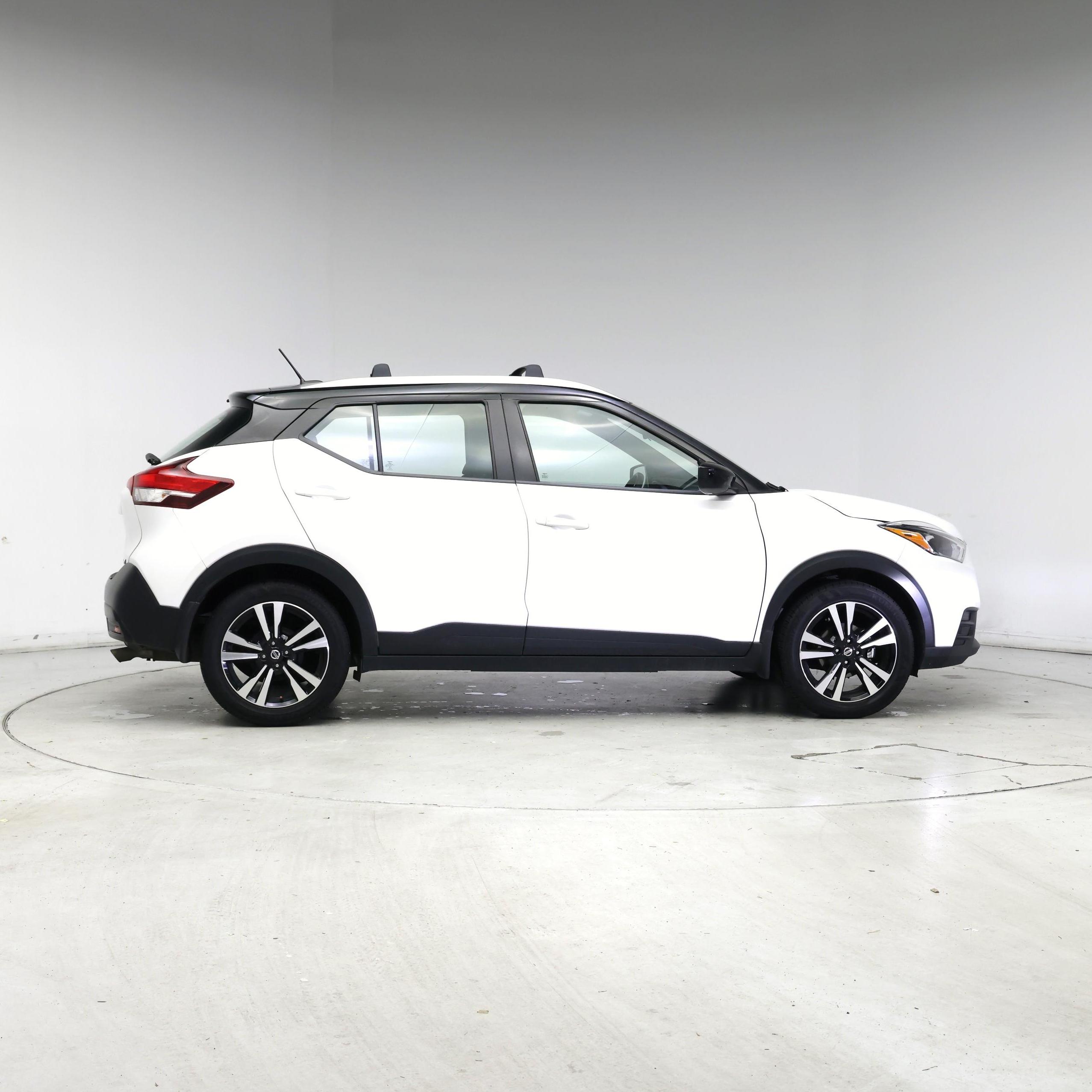 Thumbnail: 2018 Nissan Kicks - 7