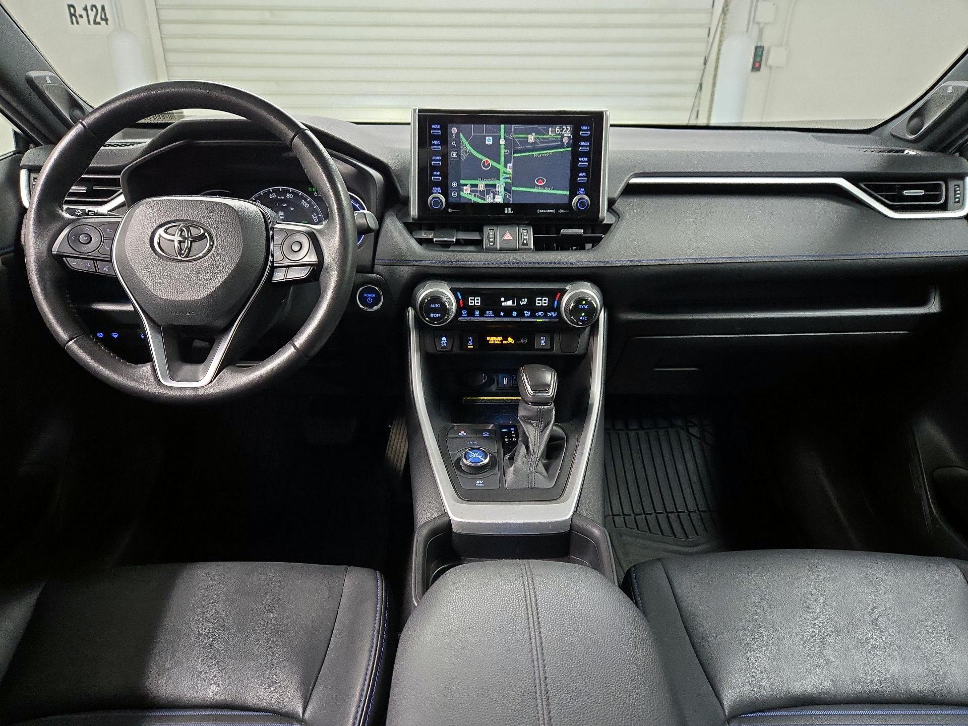 Thumbnail: 2021 Toyota RAV4 - 9