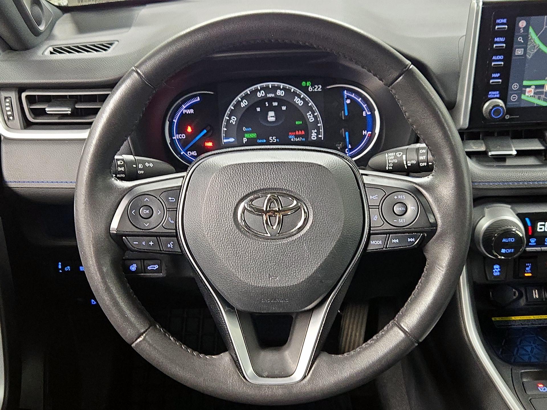 Thumbnail: 2021 Toyota RAV4 - 10