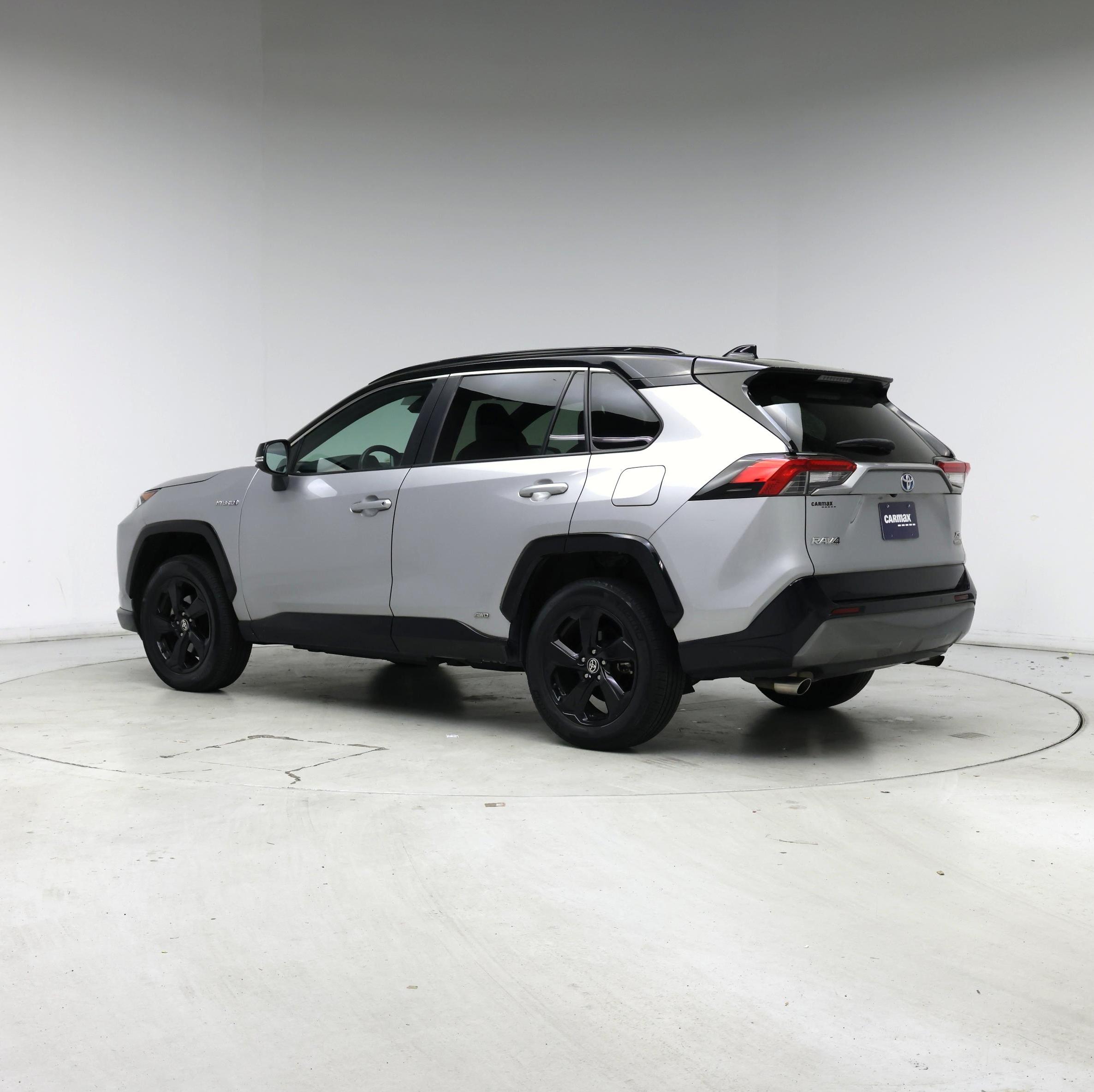 Thumbnail: 2021 Toyota RAV4 - 2