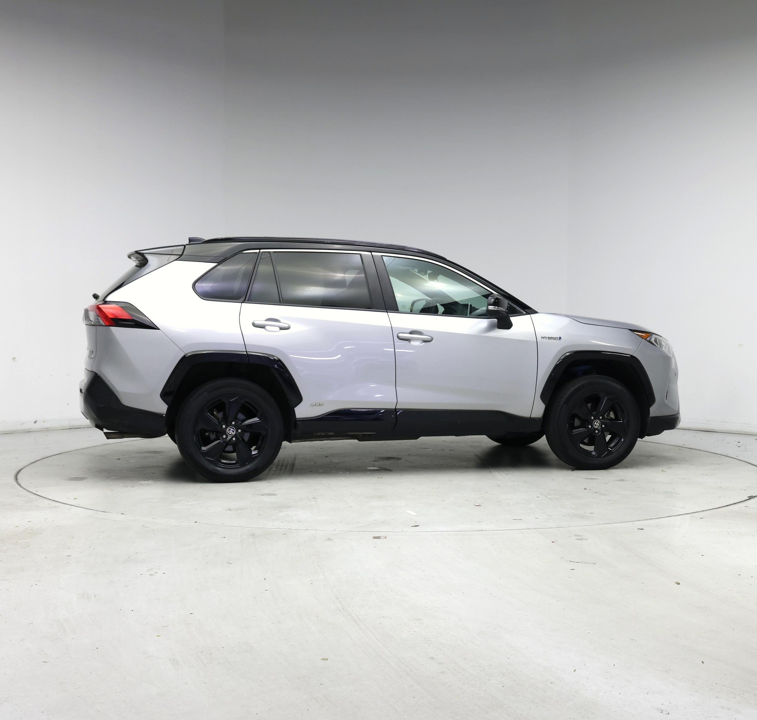 Thumbnail: 2021 Toyota RAV4 - 7