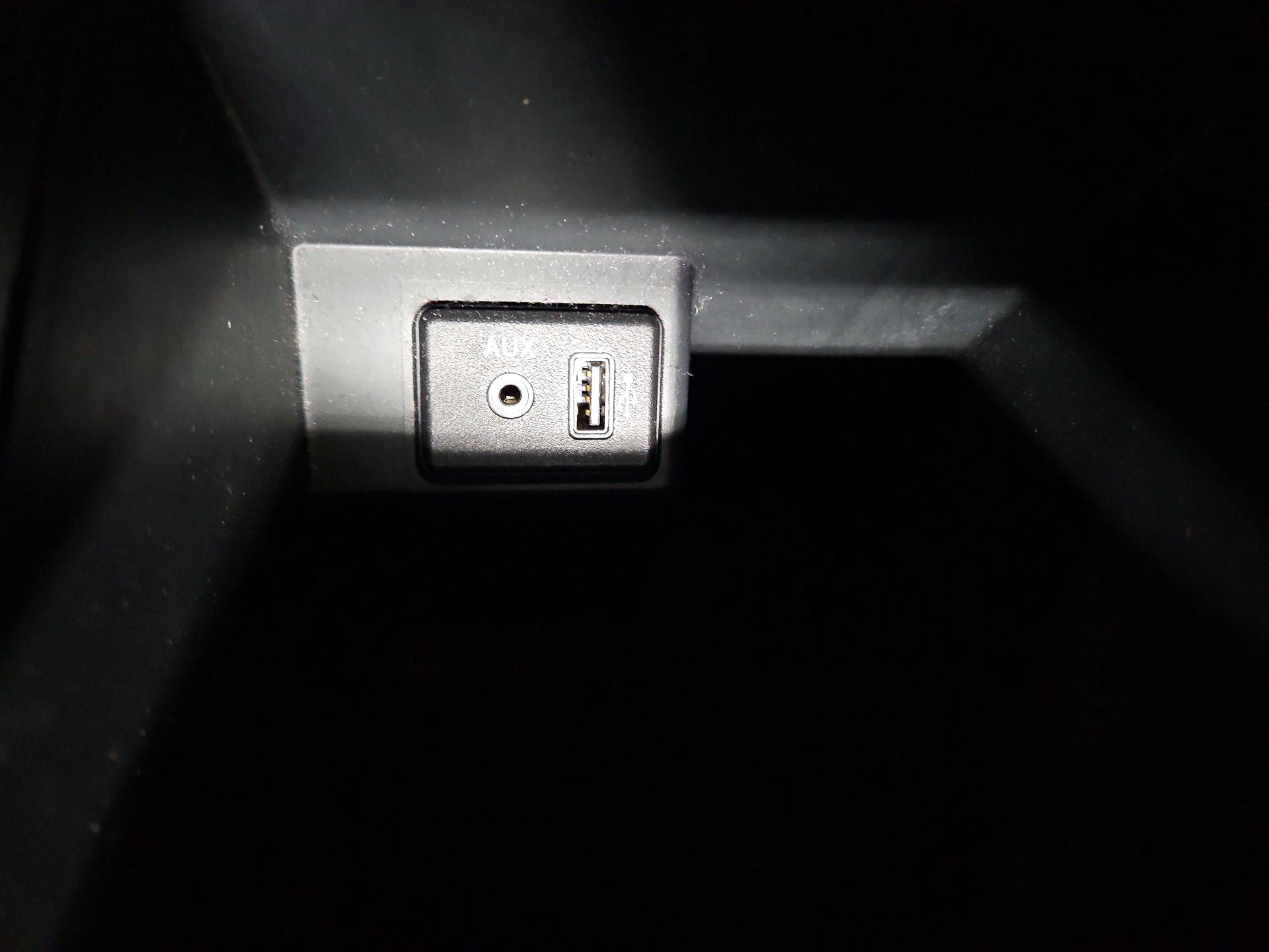 Thumbnail: 2018 Nissan Sentra - 18