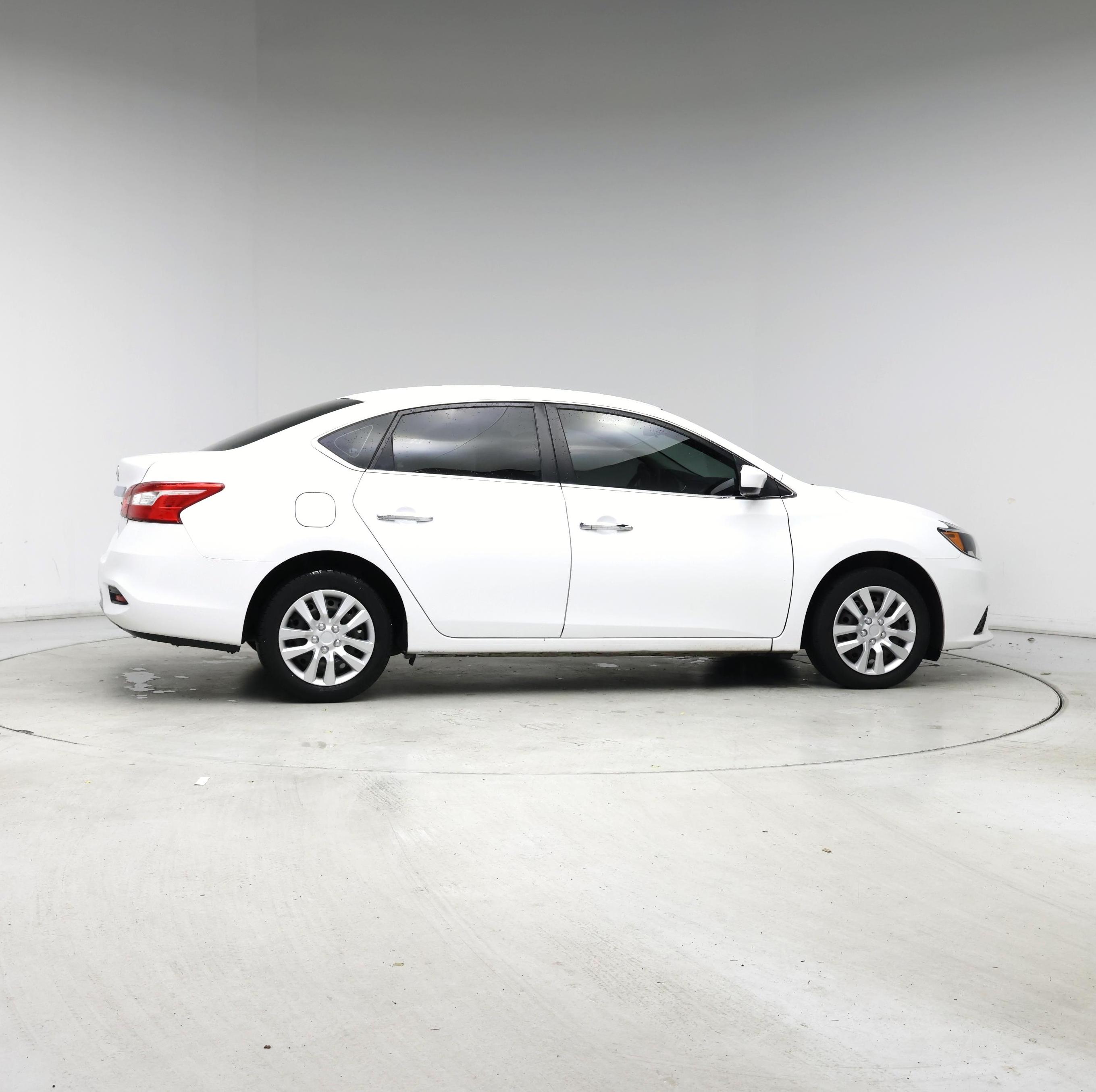 Thumbnail: 2018 Nissan Sentra - 7