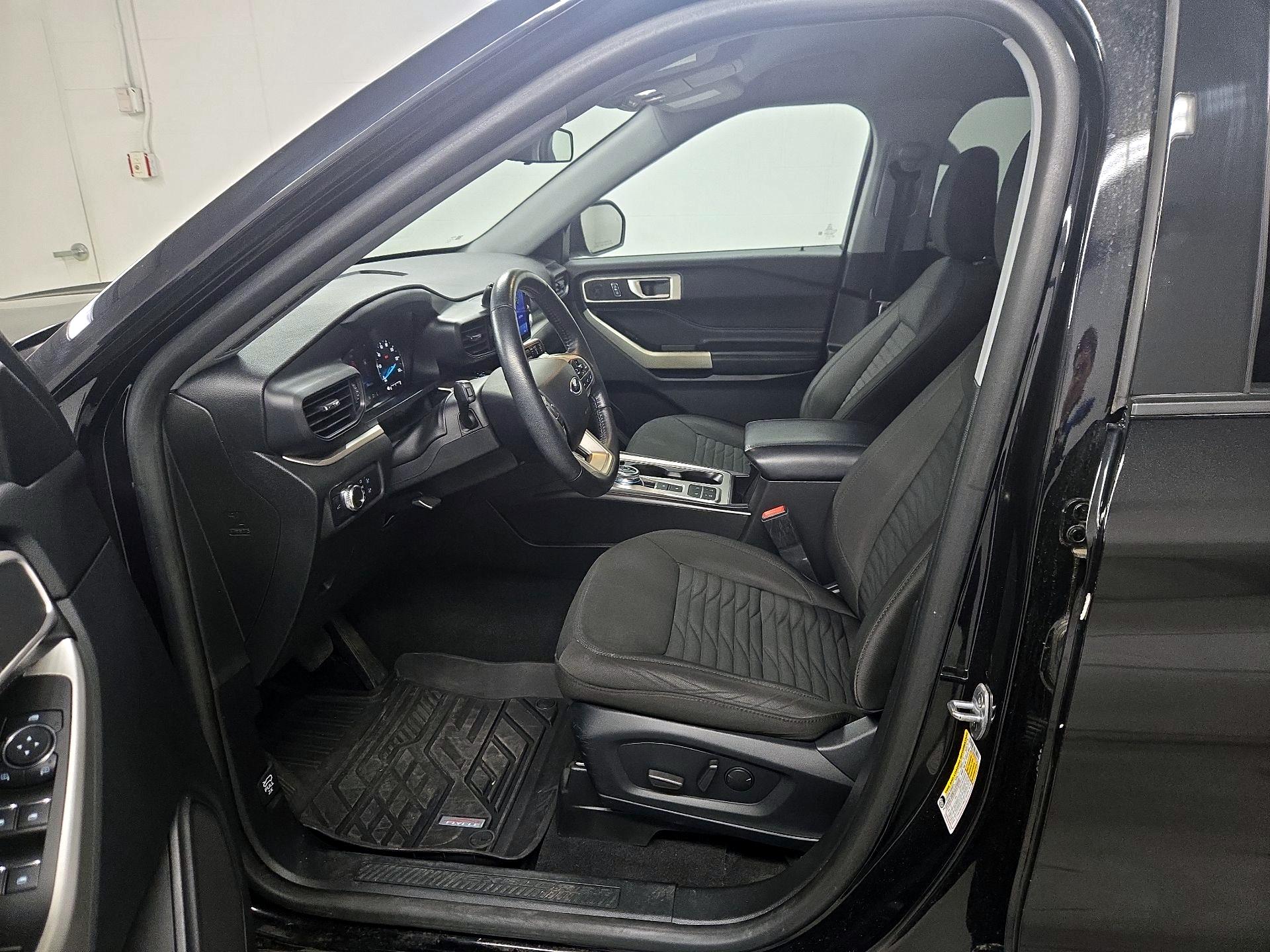 Thumbnail: 2021 Ford Explorer - 11