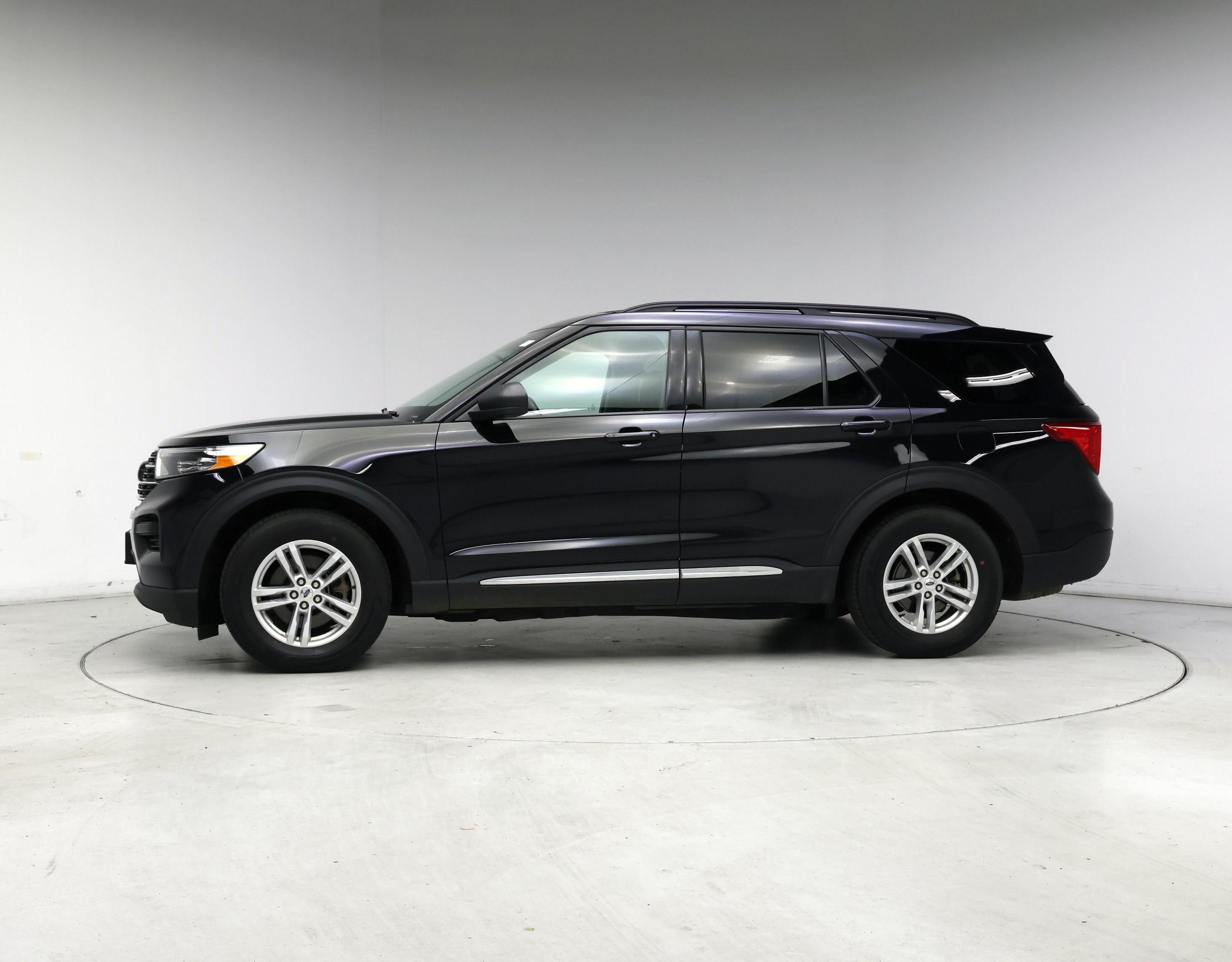 Thumbnail: 2021 Ford Explorer - 3