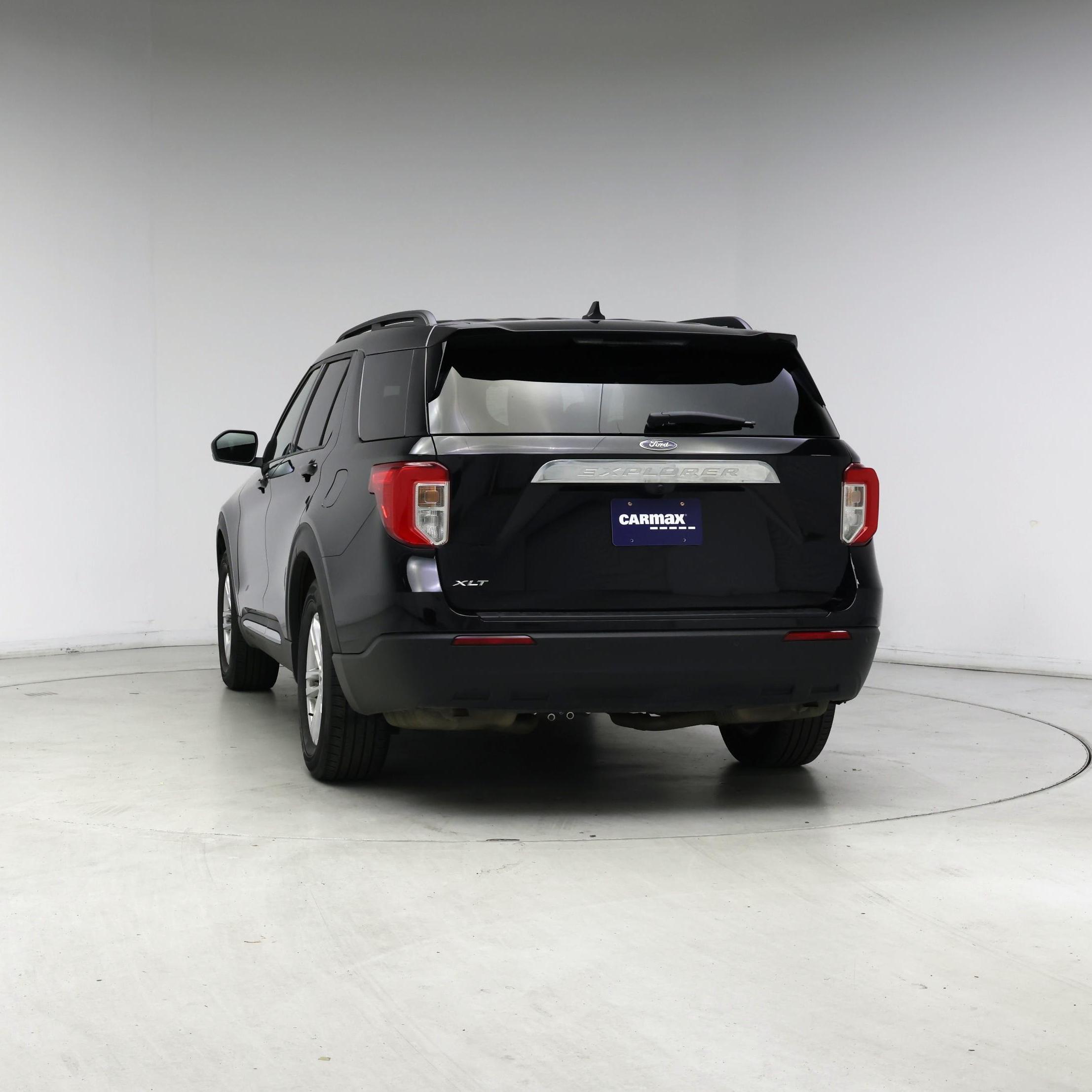 Thumbnail: 2021 Ford Explorer - 6