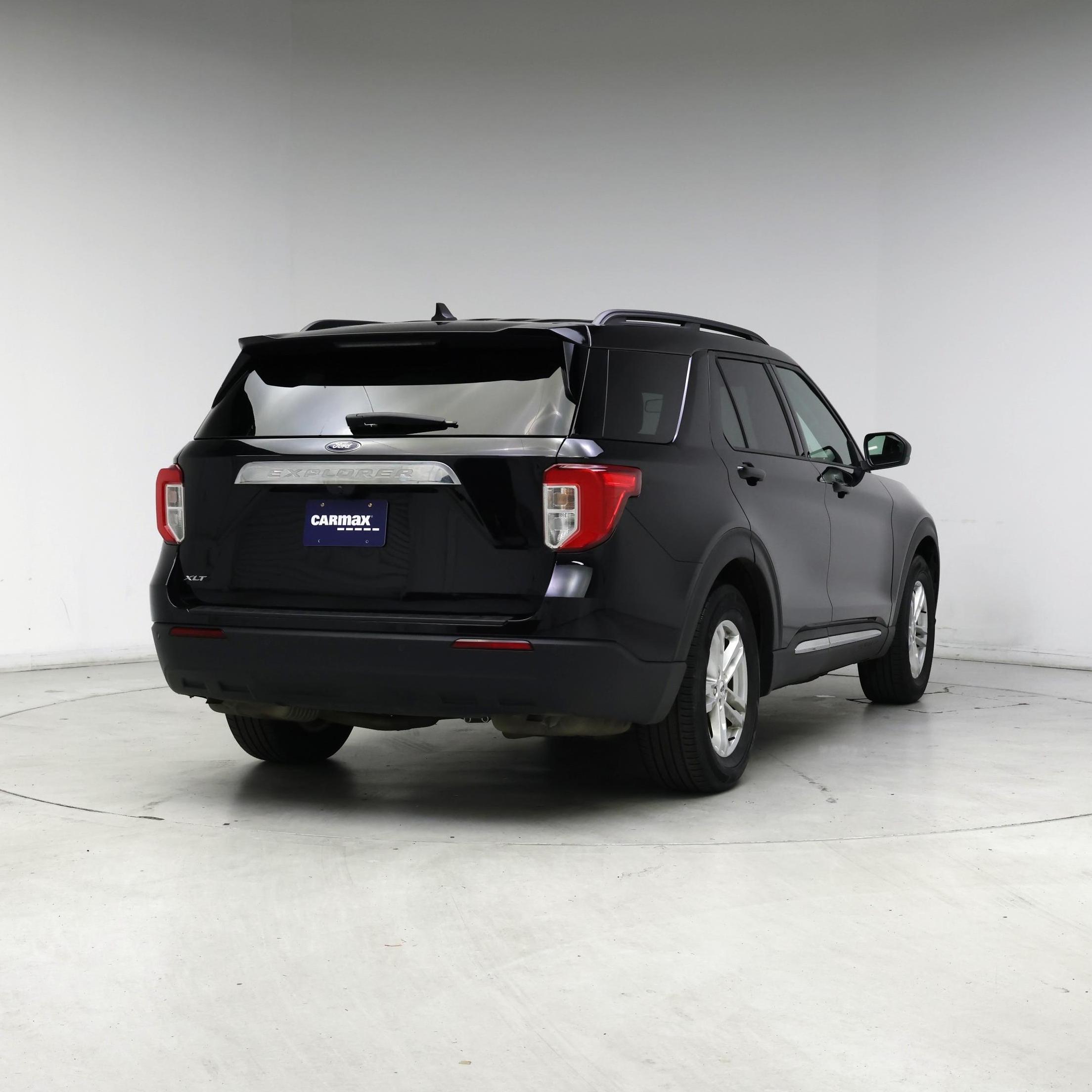 Thumbnail: 2021 Ford Explorer - 8