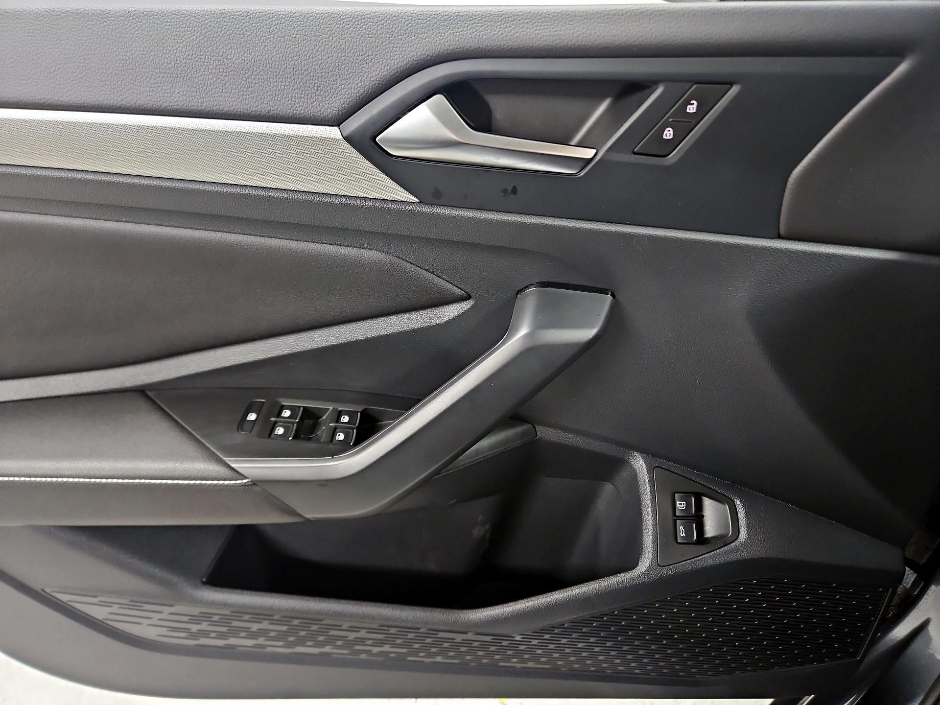 Thumbnail: 2024 Volkswagen Jetta - 12