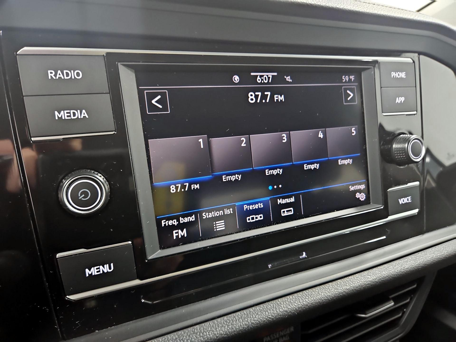 Thumbnail: 2024 Volkswagen Jetta - 15