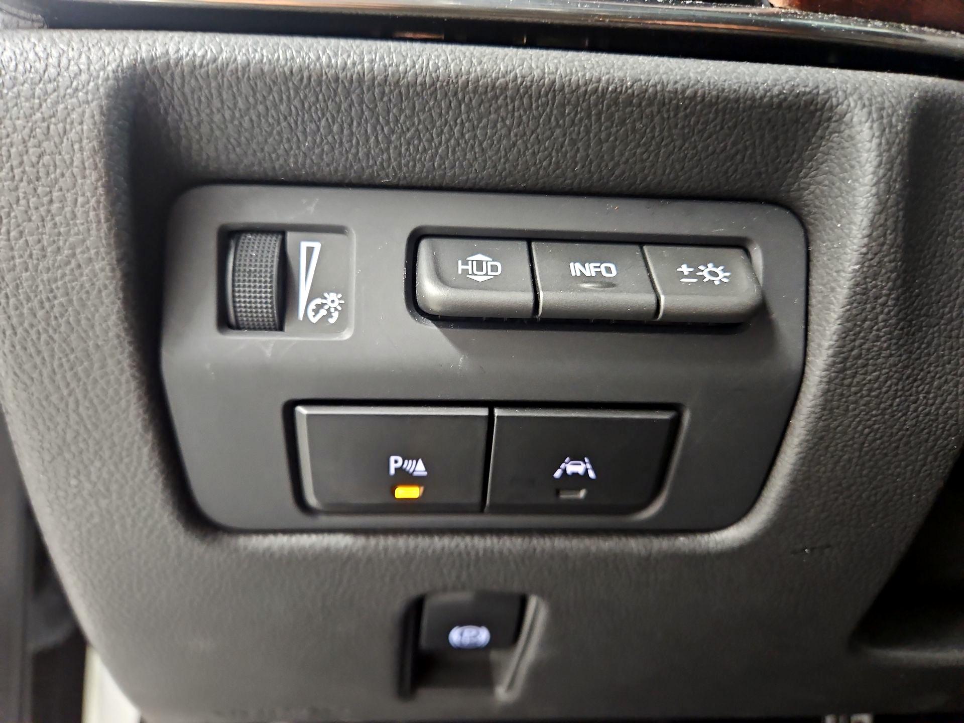 Thumbnail: 2015 Cadillac ATS - 13