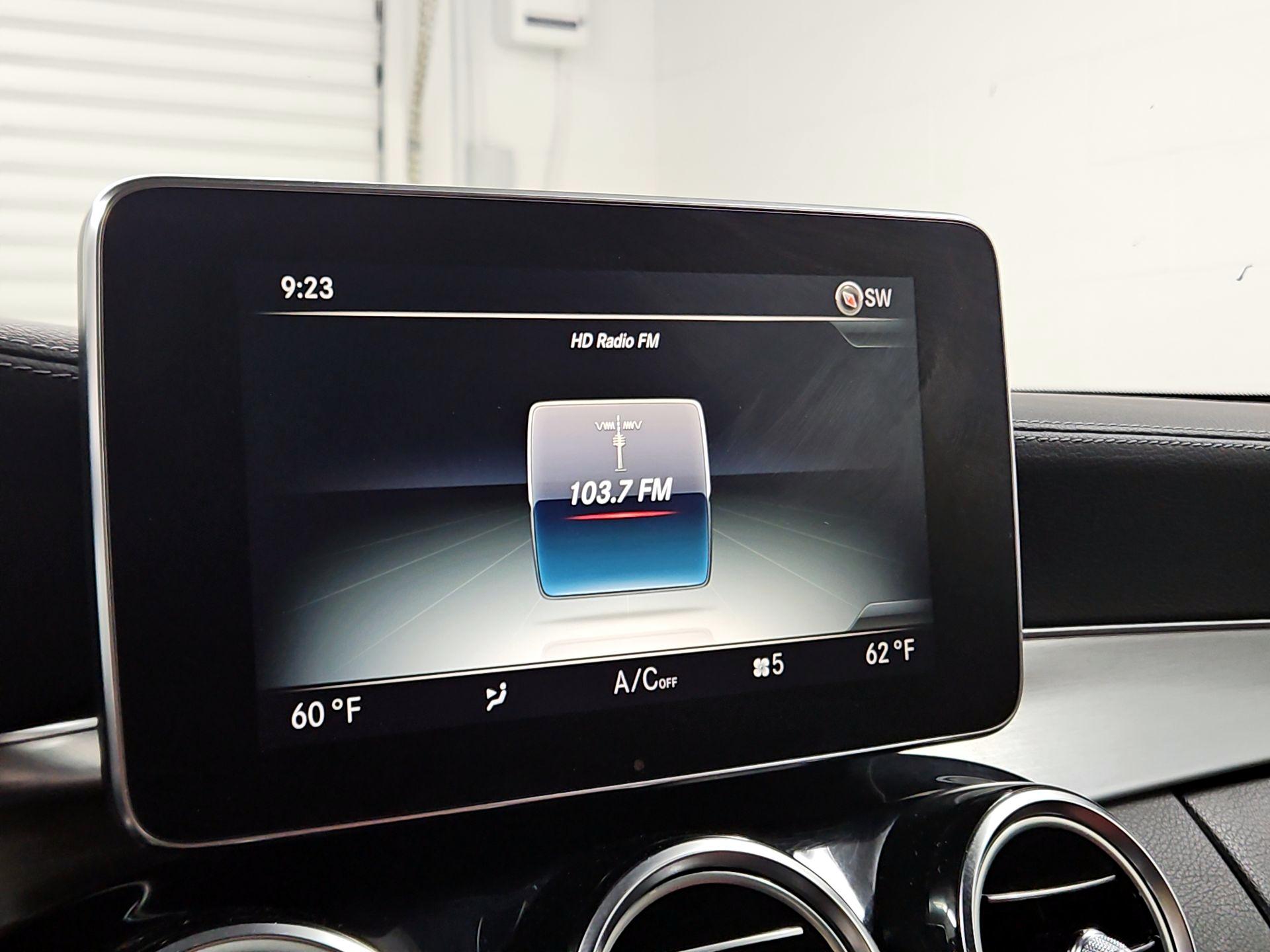 Thumbnail: 2017 Mercedes-Benz C-Class - 16