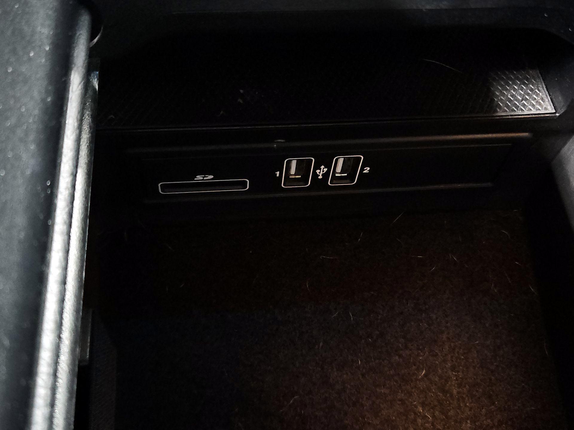 Thumbnail: 2017 Mercedes-Benz C-Class - 19