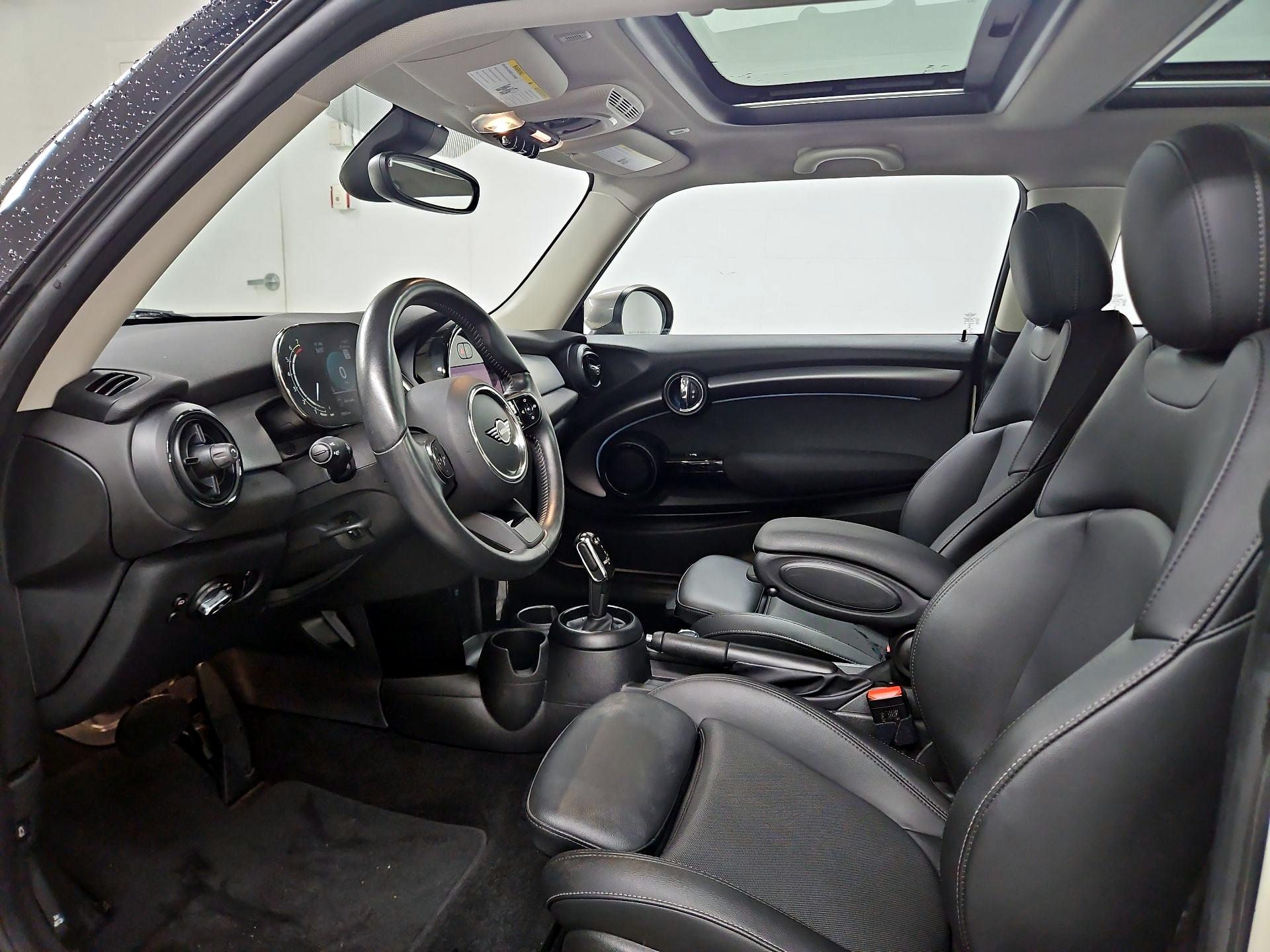 Thumbnail: 2022 MINI Cooper Hardtop - 11