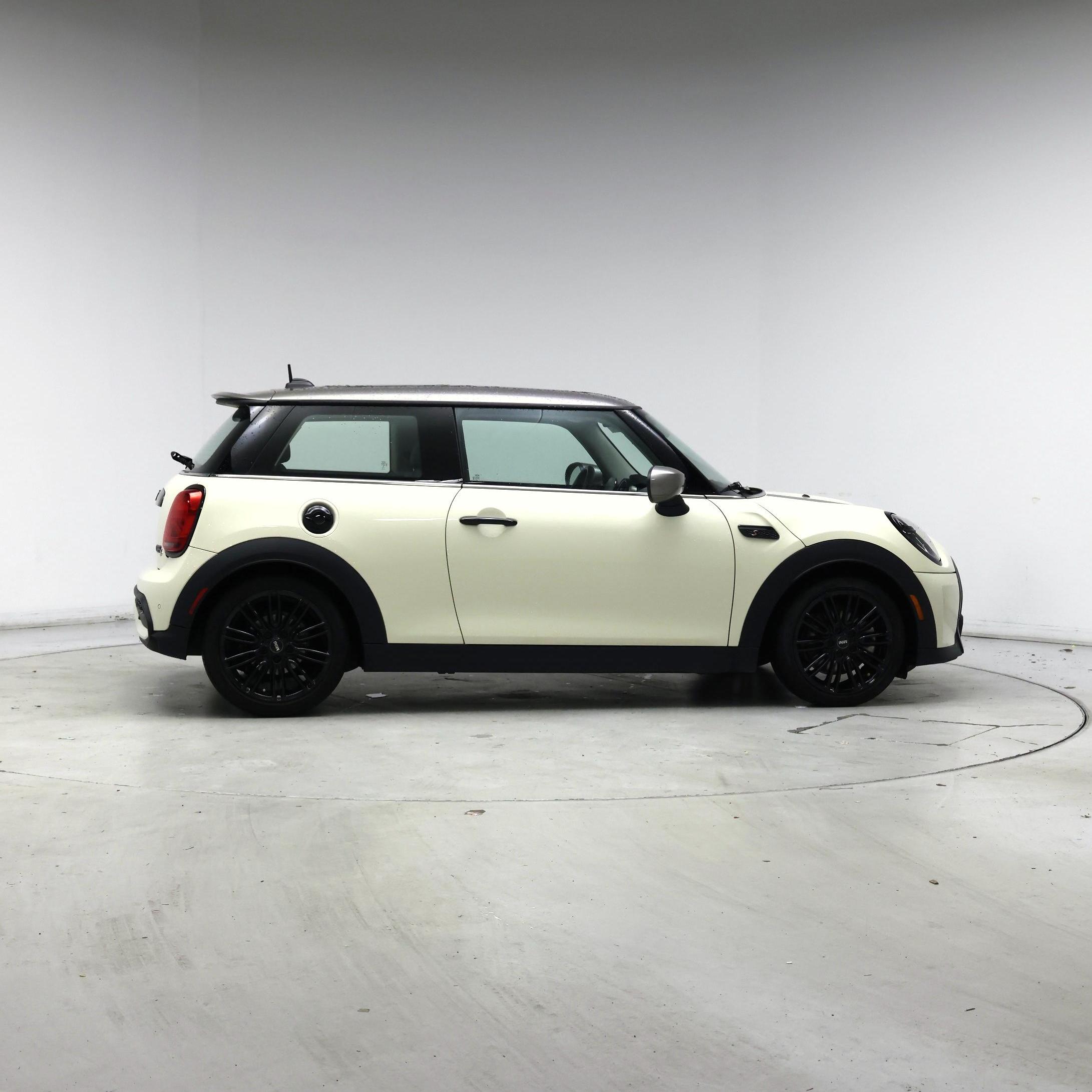 Thumbnail: 2022 MINI Cooper Hardtop - 7