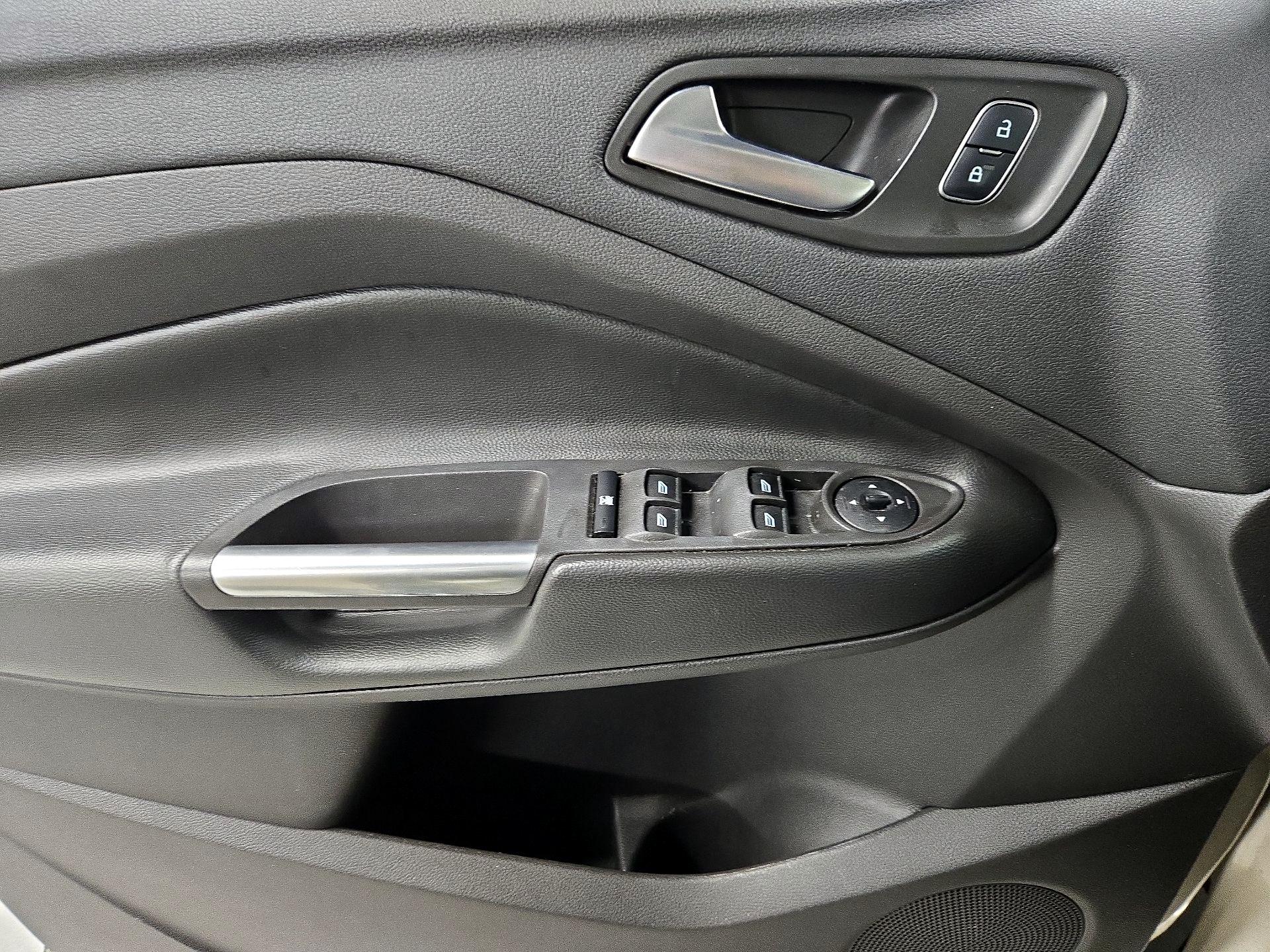 Thumbnail: 2018 Ford Escape - 12